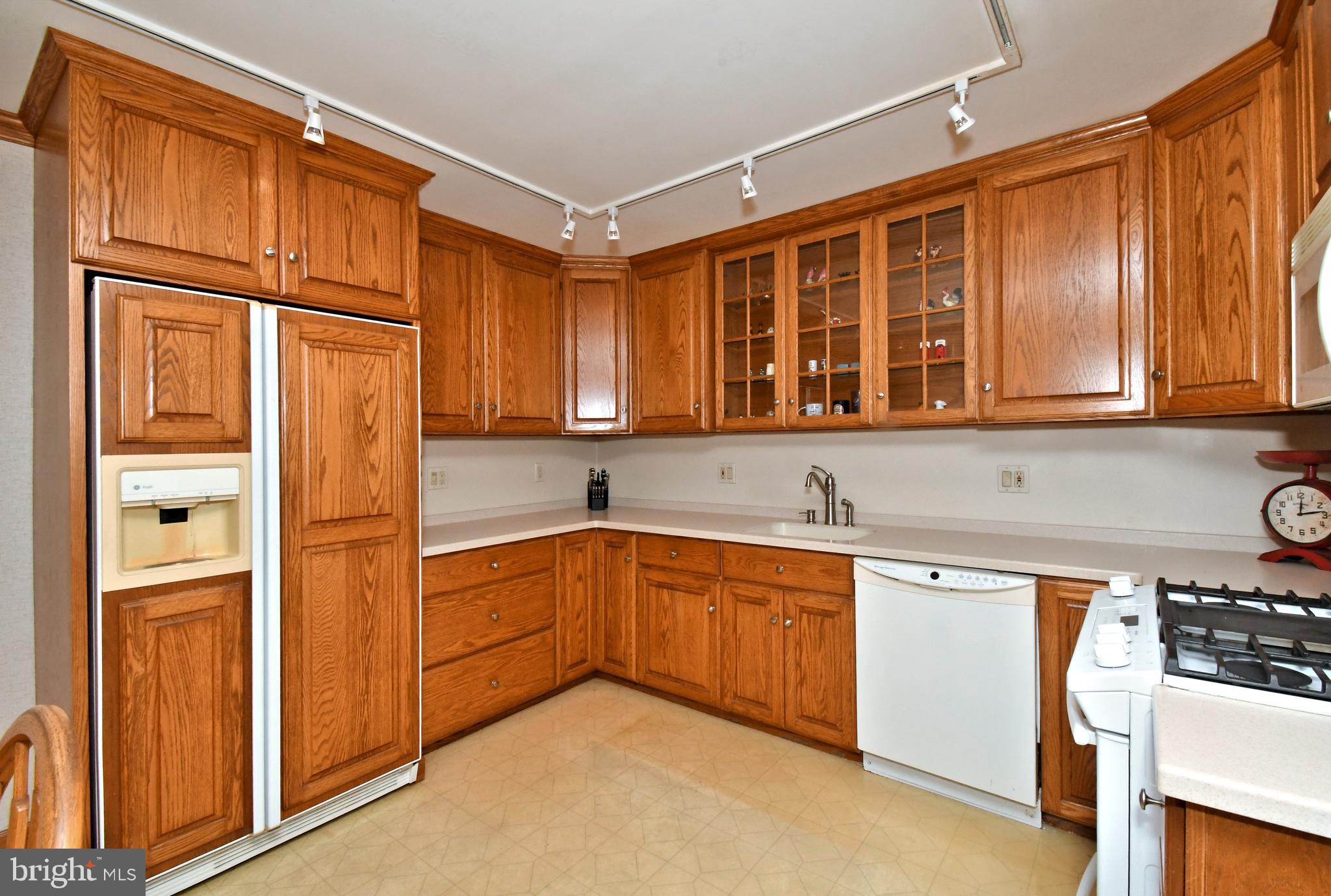 MANSION HEIGHTS - Residential