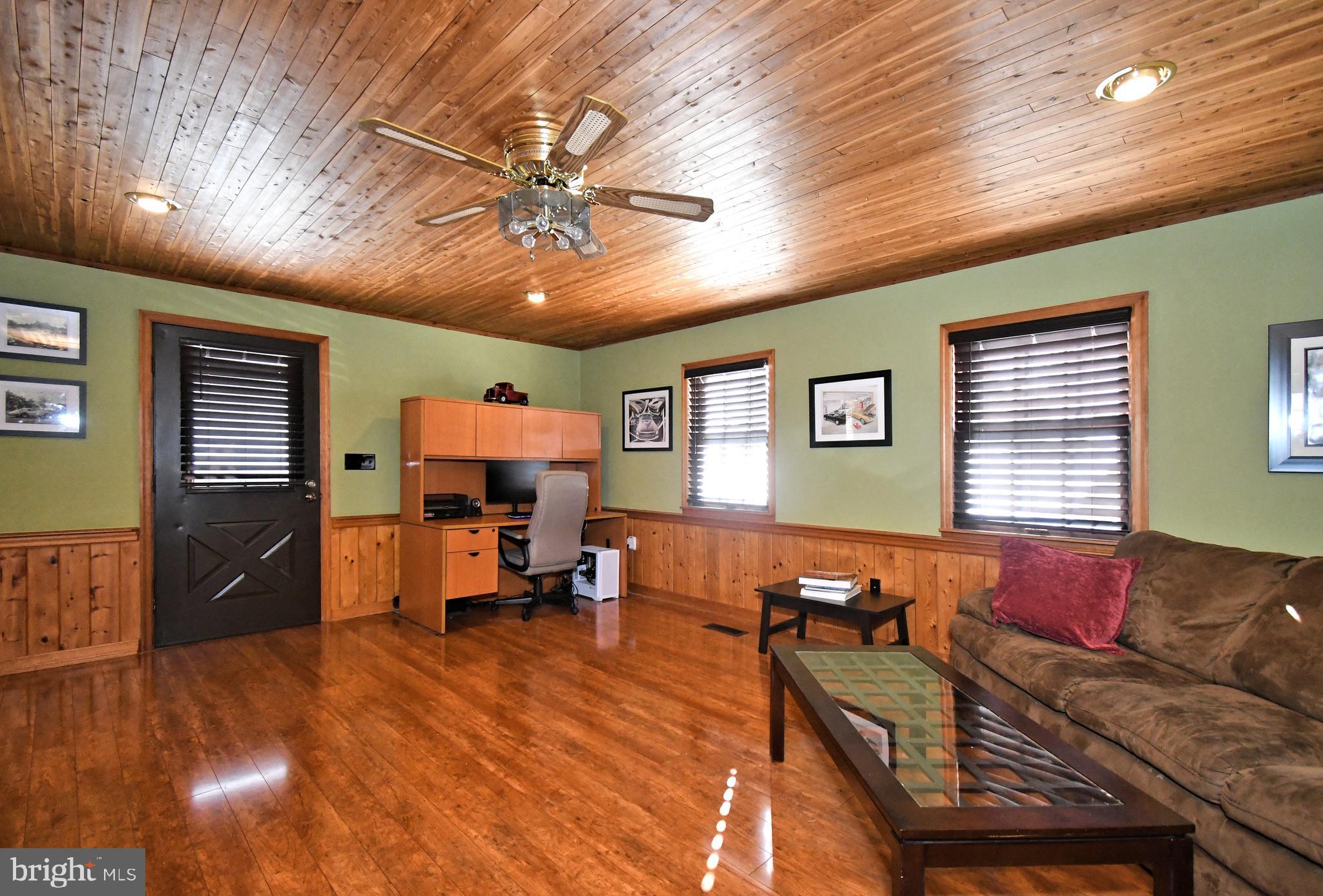 MANSION HEIGHTS - Residential