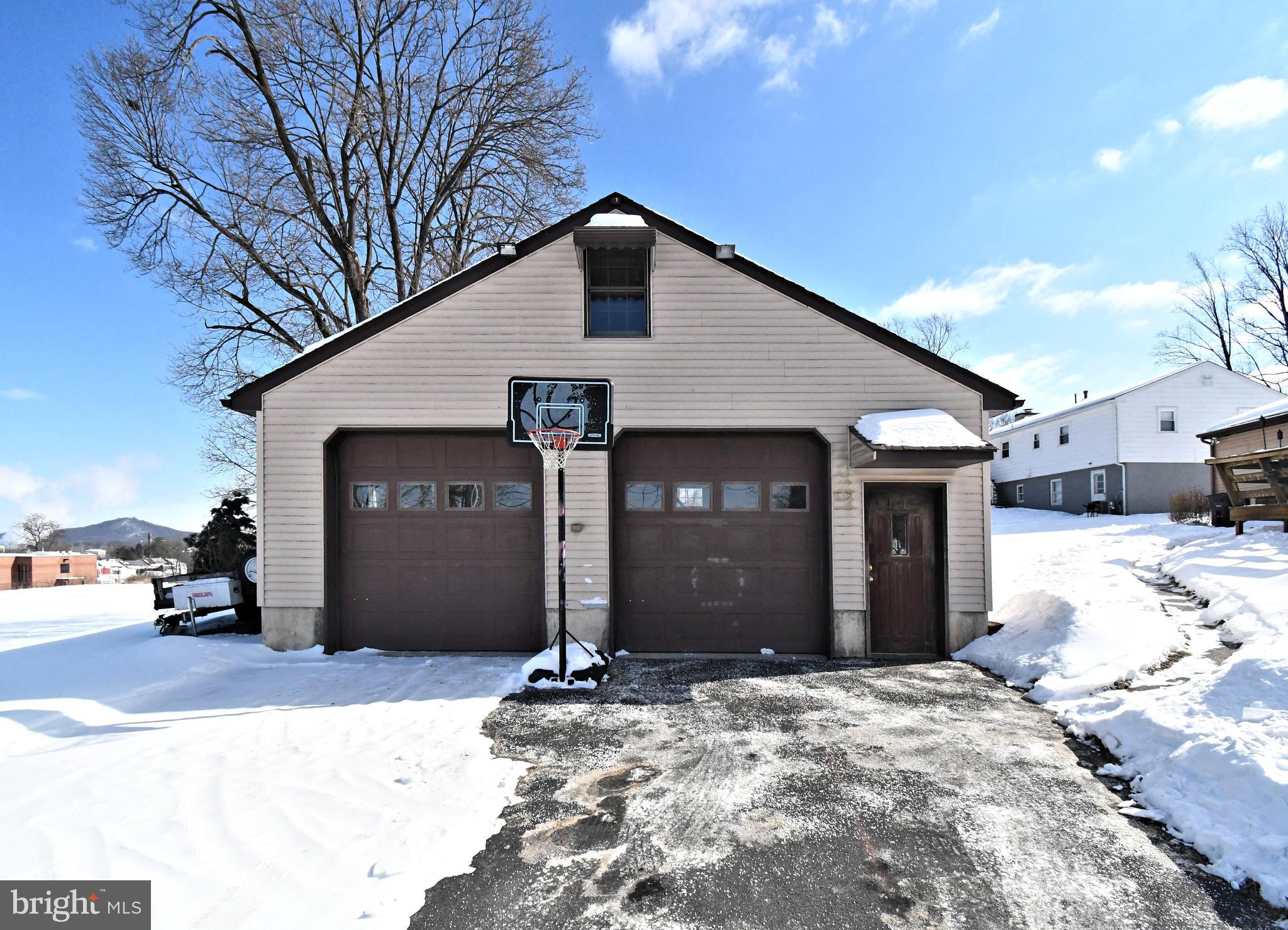 MANSION HEIGHTS - Residential