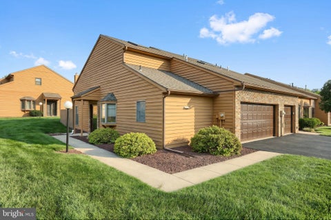 Condo For Sale - 77 Westview Mnr Mnr #77<br/> York County, New York, PA 17408