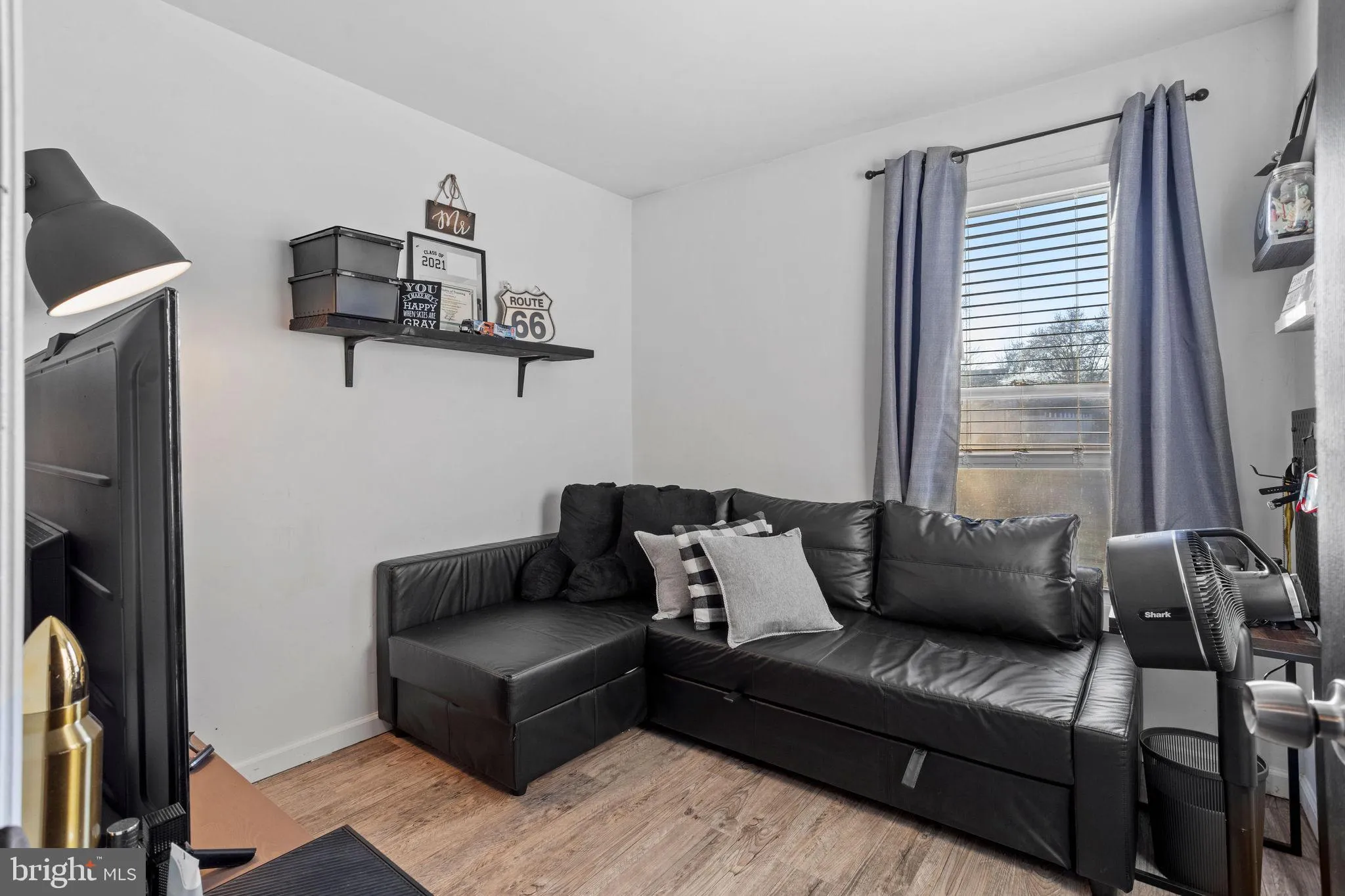 Sicklerville, New Jersey 08081, United States, 3 Bedrooms Bedrooms, ,1 BathroomBathrooms,Residential,Contingent,29640