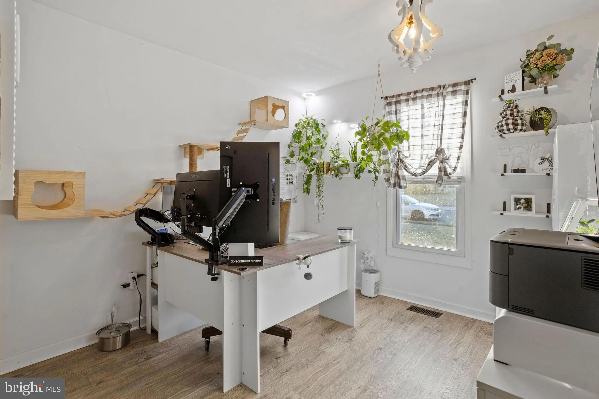 Sicklerville, New Jersey 08081, United States, 3 Bedrooms Bedrooms, ,1 BathroomBathrooms,Residential,Contingent,29640