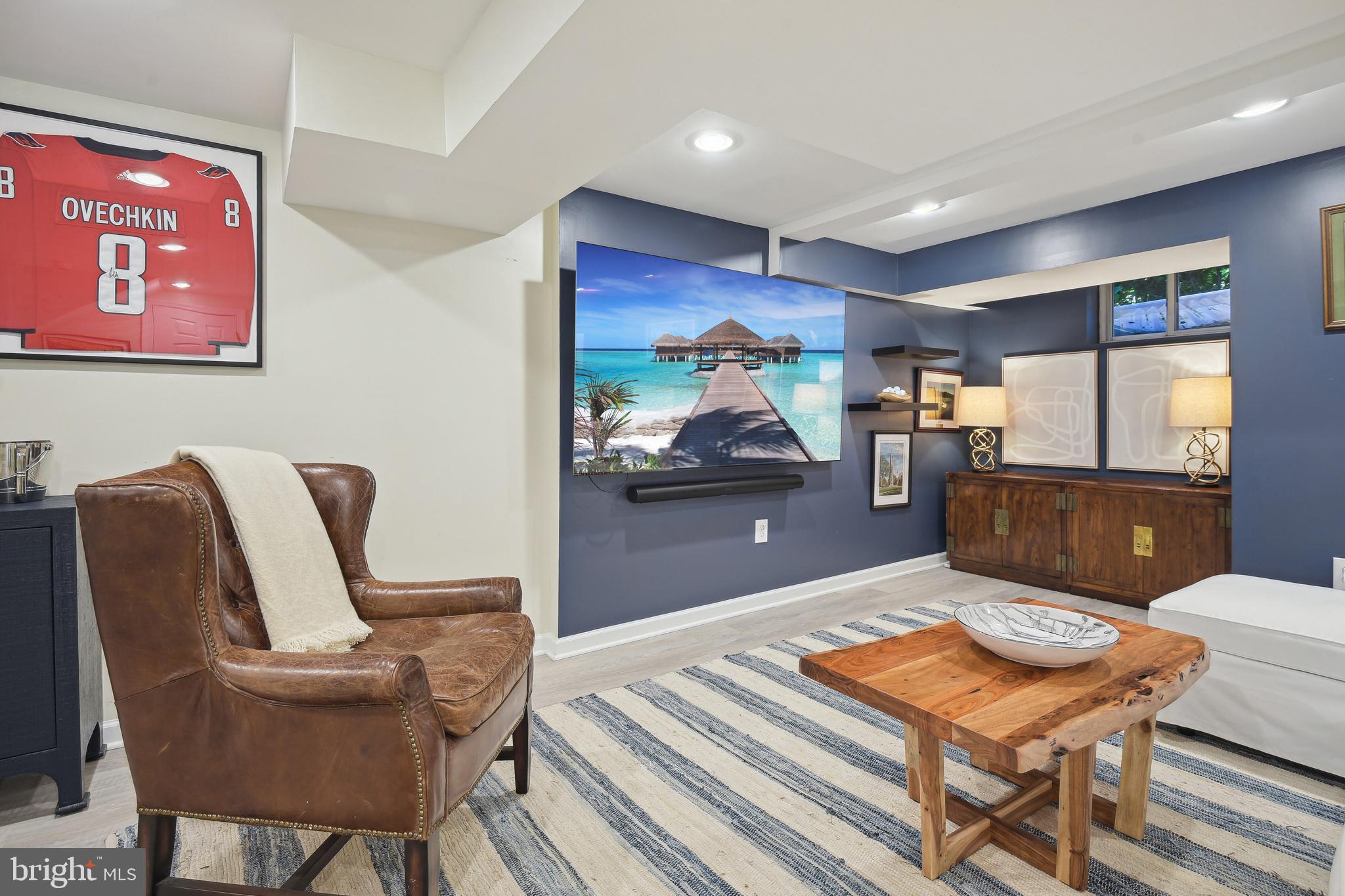 CHEVY CHASE - Residential