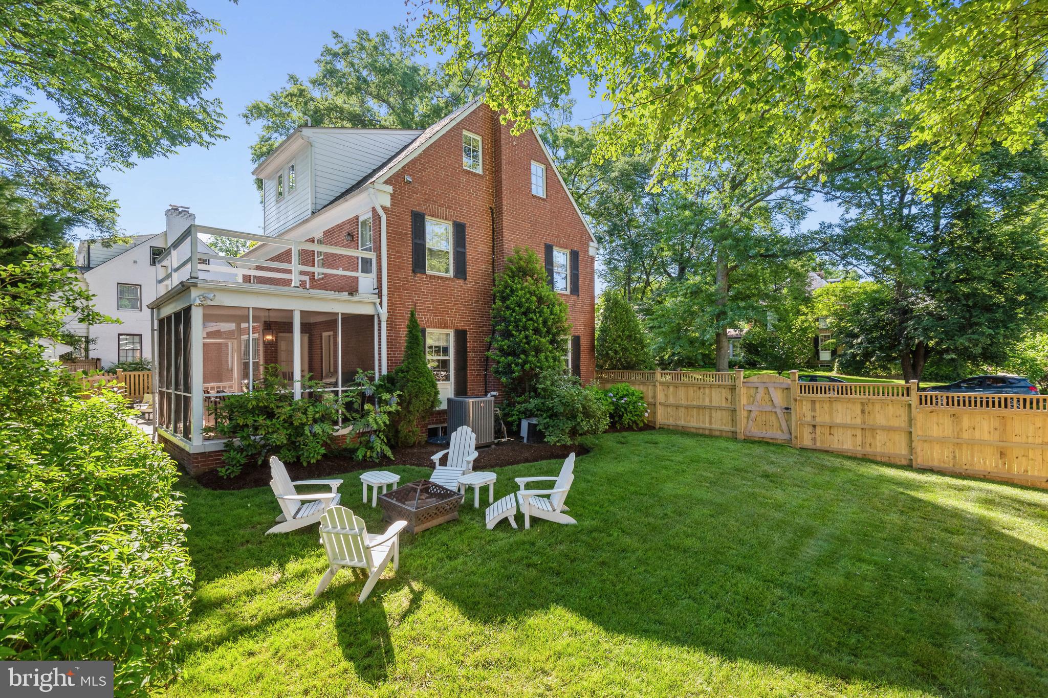 CHEVY CHASE - Residential