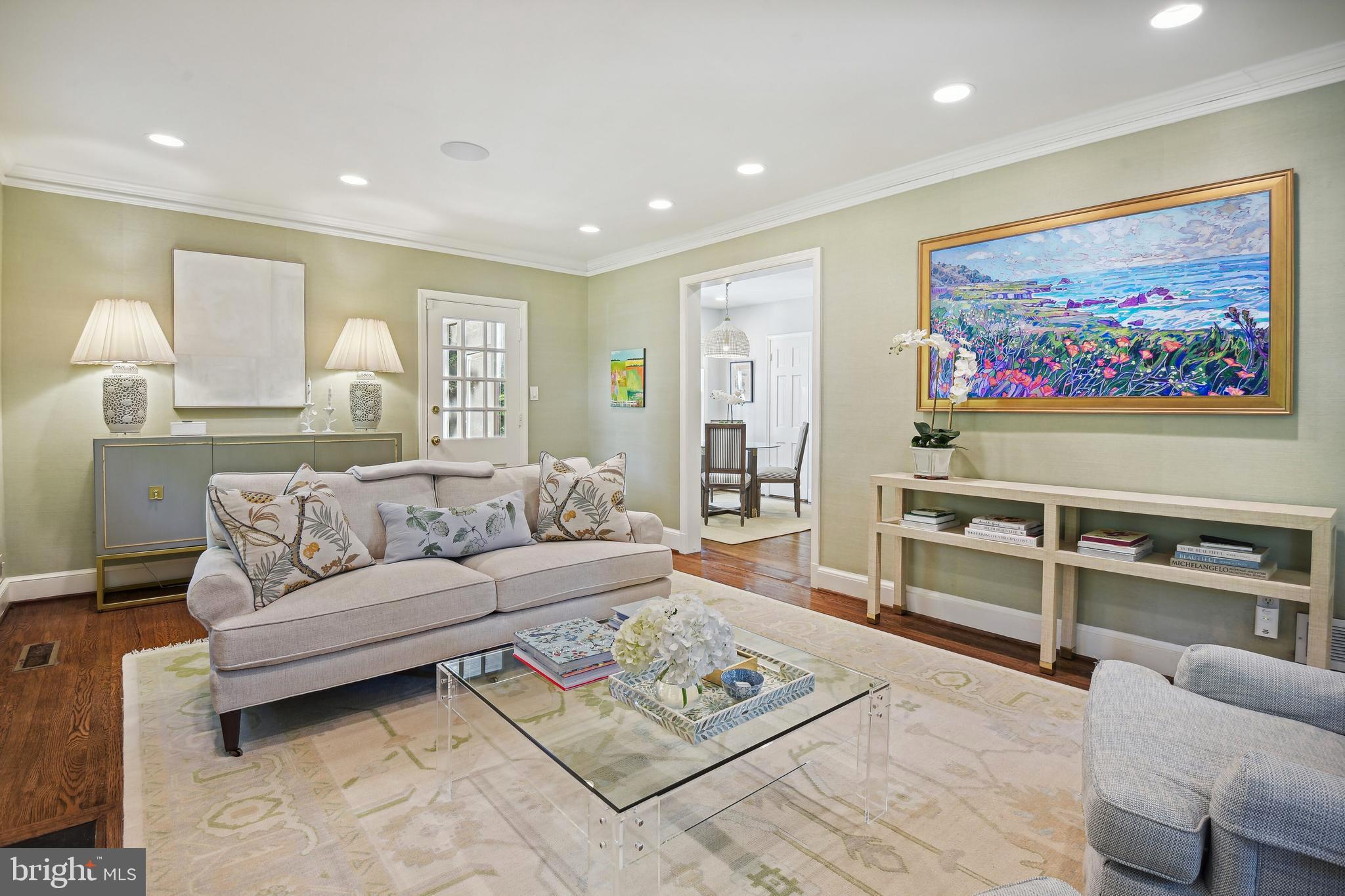 CHEVY CHASE - Residential