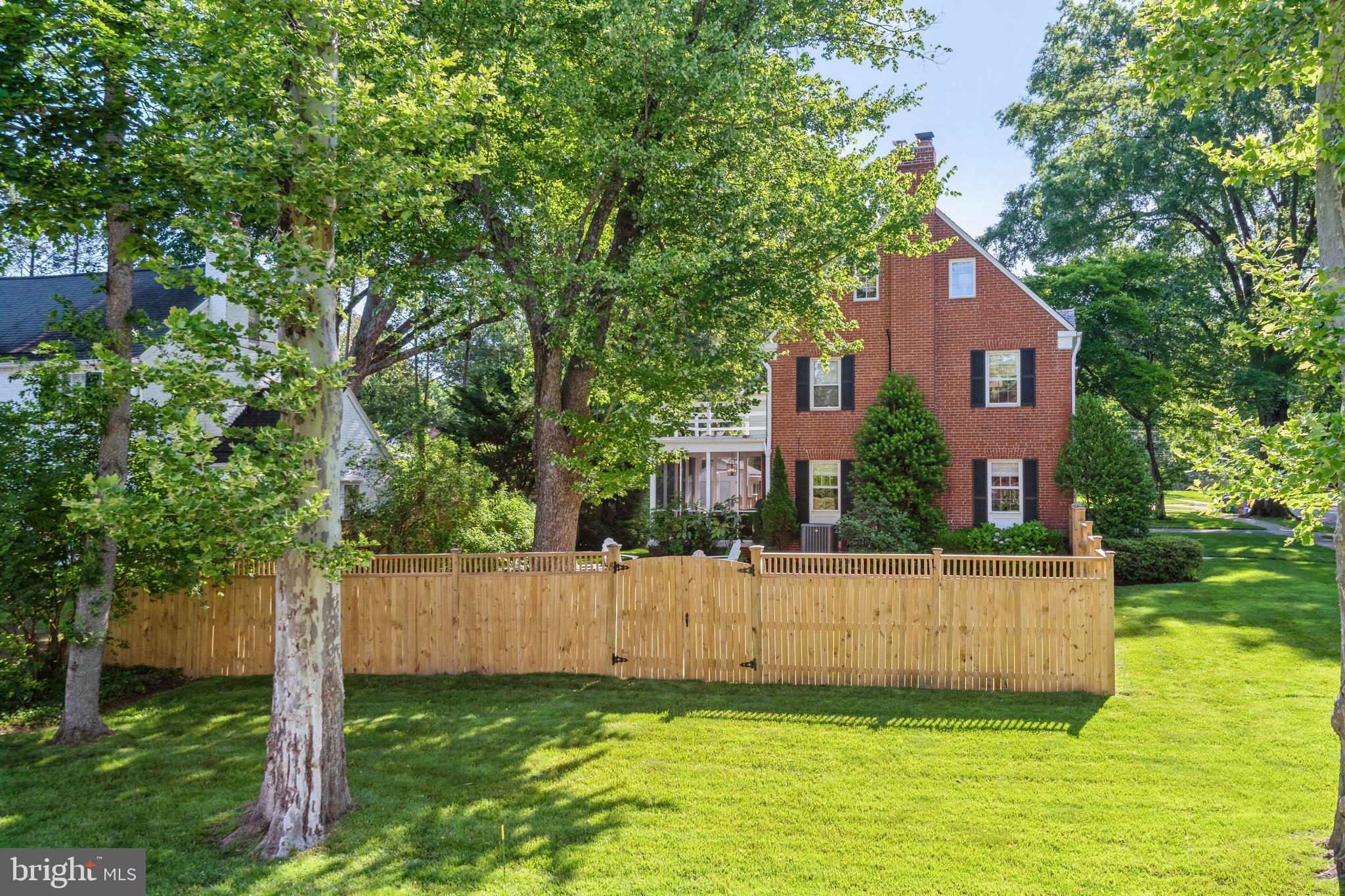 CHEVY CHASE - Residential