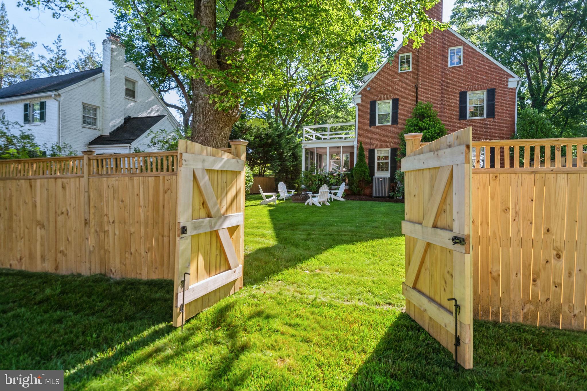 CHEVY CHASE - Residential