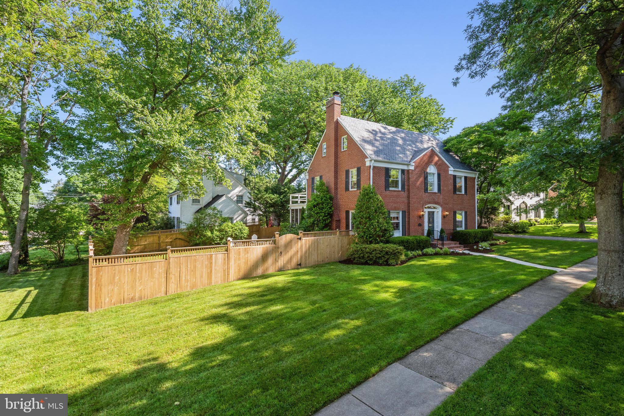 CHEVY CHASE - Residential