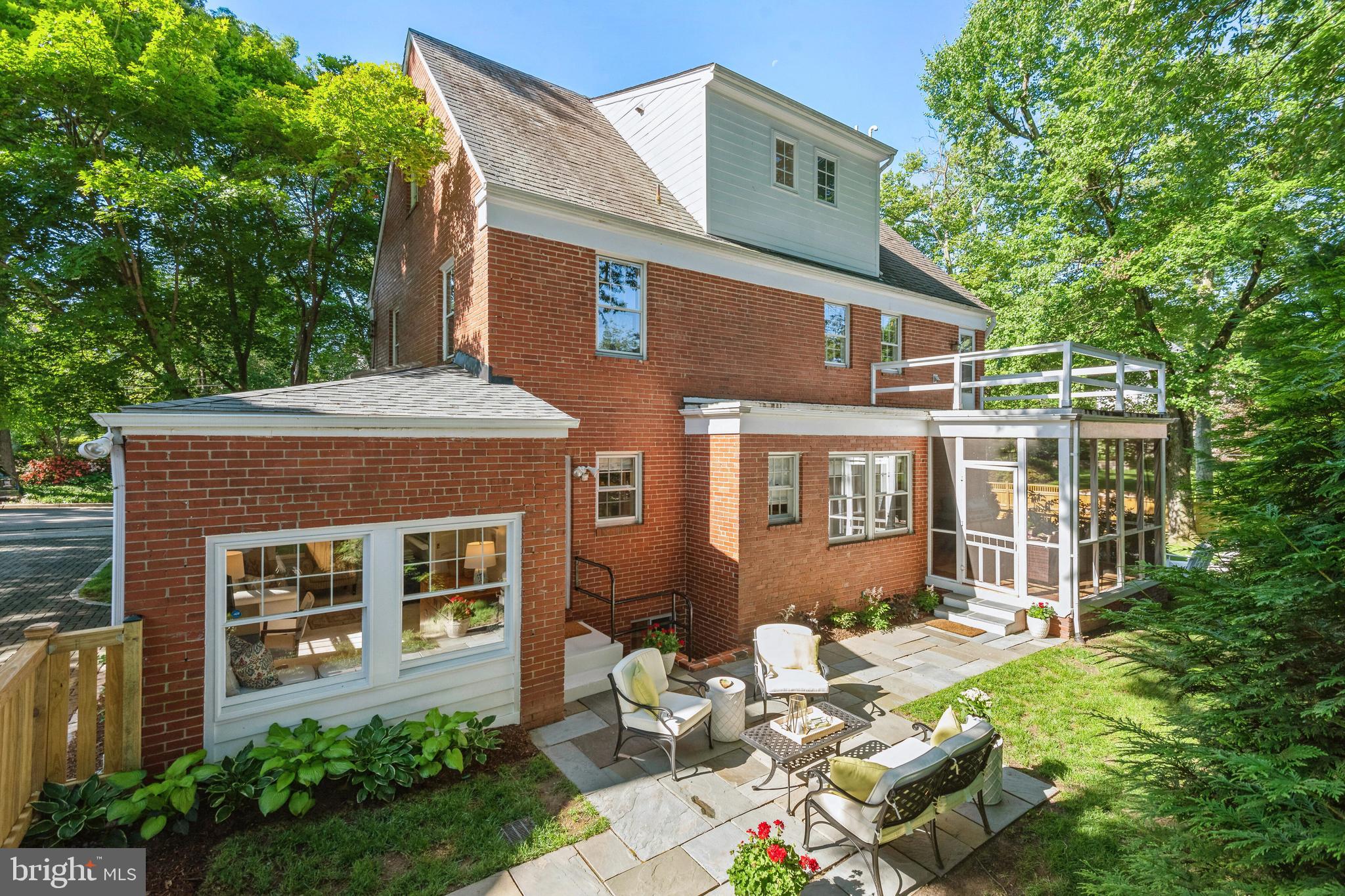 CHEVY CHASE - Residential