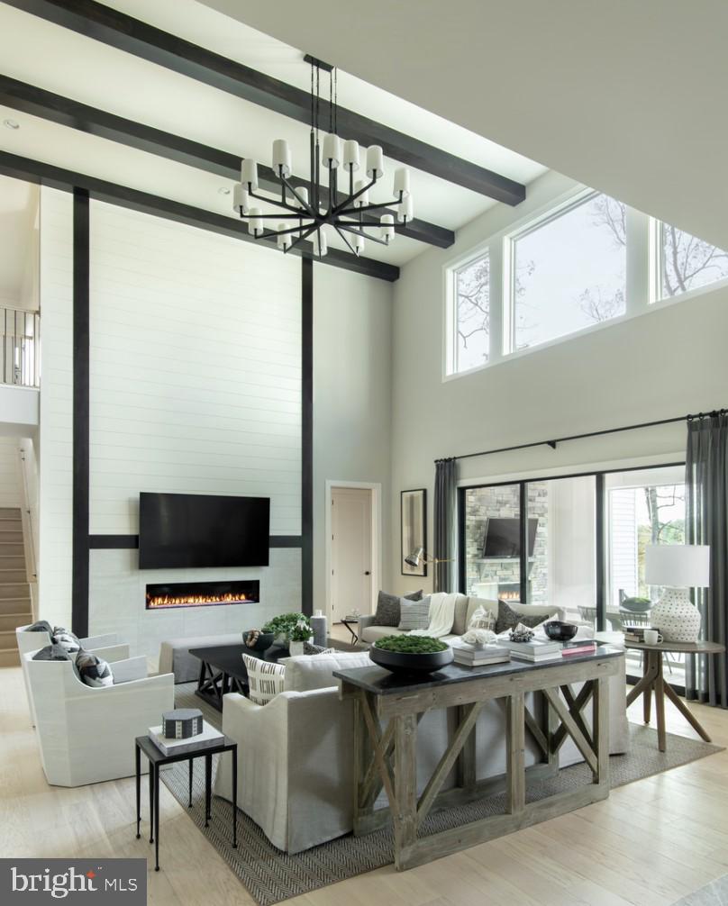 PARKSIDE VILLAGE - Residential