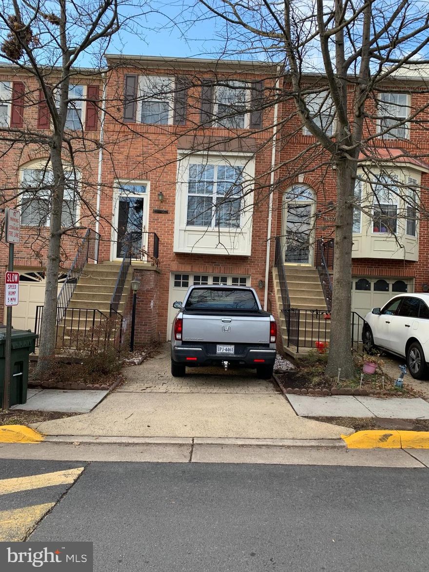 TOWNHOUSE AVAILABLE IMMEDIATELY WITH 2 LARGE BEDROOM SUITES, NICE KITCHEN WITH BREAKFAST ROOM AND OFF WITH A DOUBLE OUTSWING FRENCH DOOR TO THE DECK, DINING/LIVING ROOM WITH A 2 SIDE GAS FIREPLACE, OPEN LOWER LEVEL CAN BE A FAMILY ROOM, OFFICE OR EXTRA SLEEPING AREA, ONE CAR GARAGE WITH DRIVEWAY. CLOSE TO DULLES AIRPORT AND THE NEW SILVER METRO LINE.