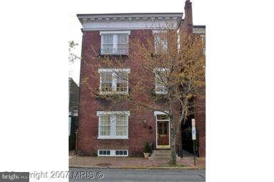 OLD TOWN - Residential Lease