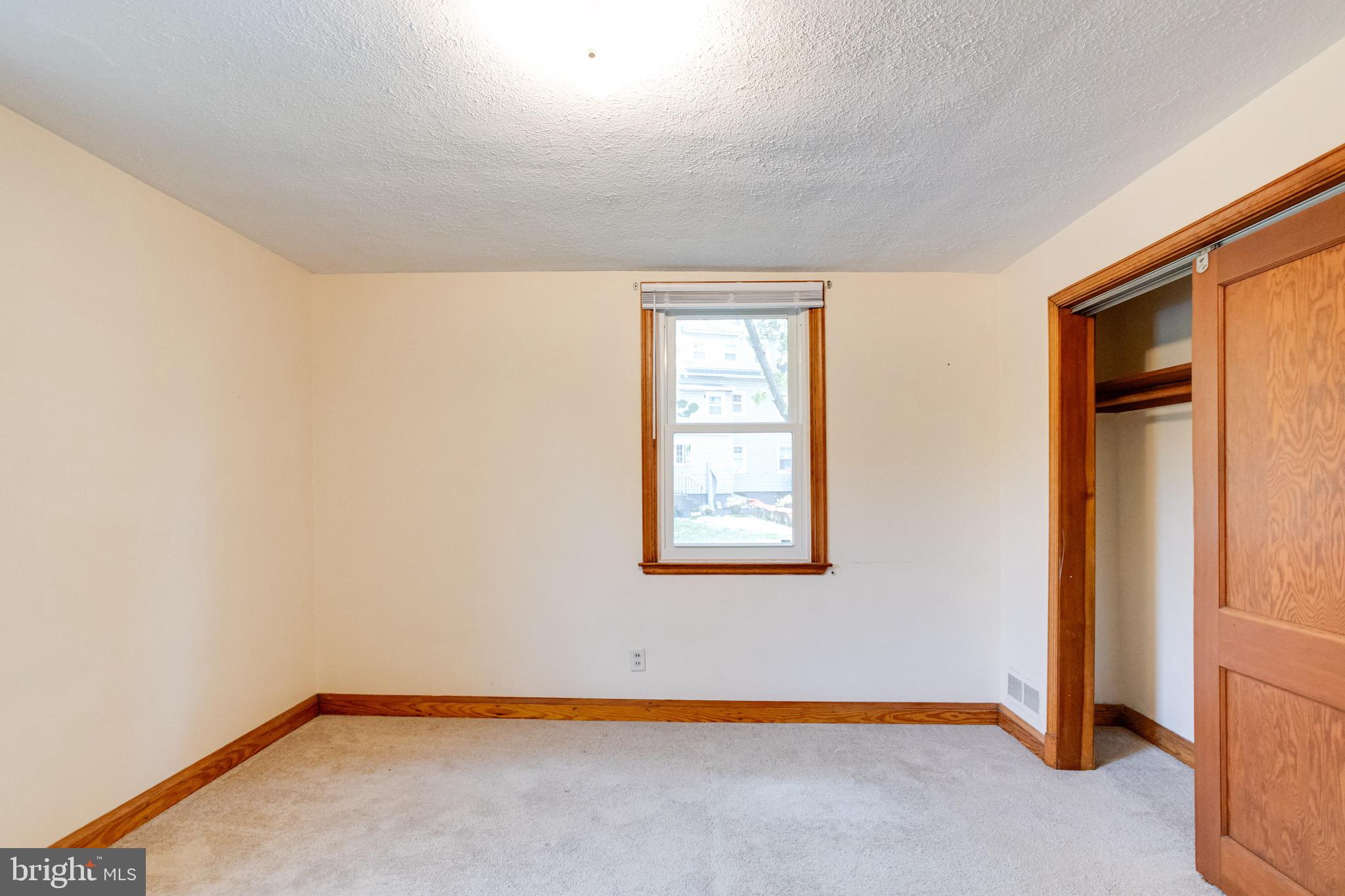 IDLEWYLDE - Residential Lease