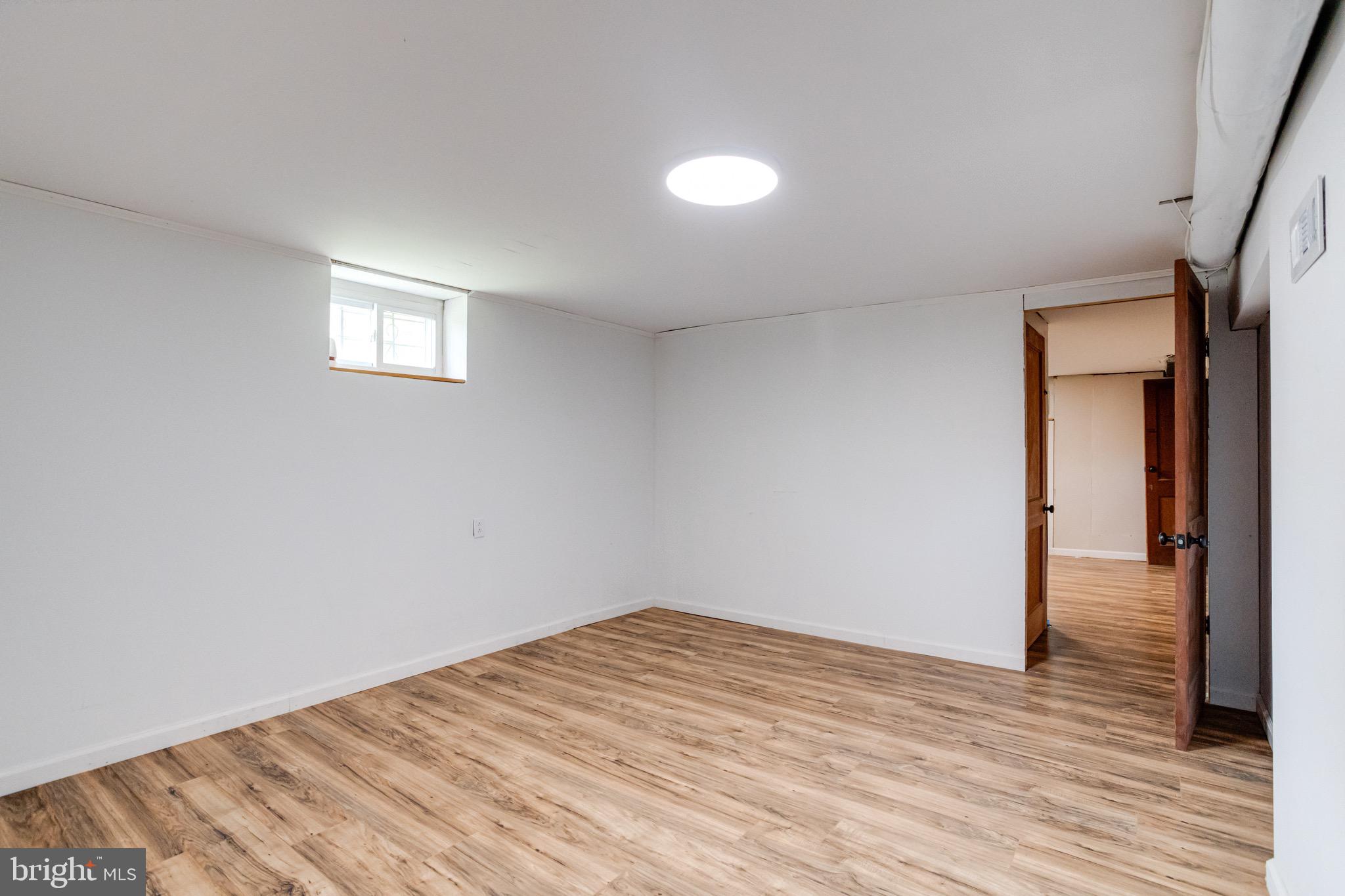 IDLEWYLDE - Residential Lease