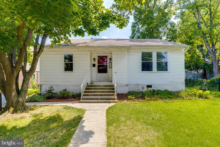 Welcome to this beautiful updated home! As you walk in, you are greeted with a generous size kitchen that has plenty of storage, including a panty and kitchen island. Off the kitchen,  is a spacious living area  that has an abundance of natural light, creating a warm and inviting atmosphere. The main level features 2 bedrooms and a full bath, with a recently updated basement that includes a separate room that could be used as a 3rd bedroom, office, playroom or more! The backyard features a 12x12 deck, great for entertaining or relaxing. This home is close to shops, restaurants and more. Schedule your showing today before it's gone!