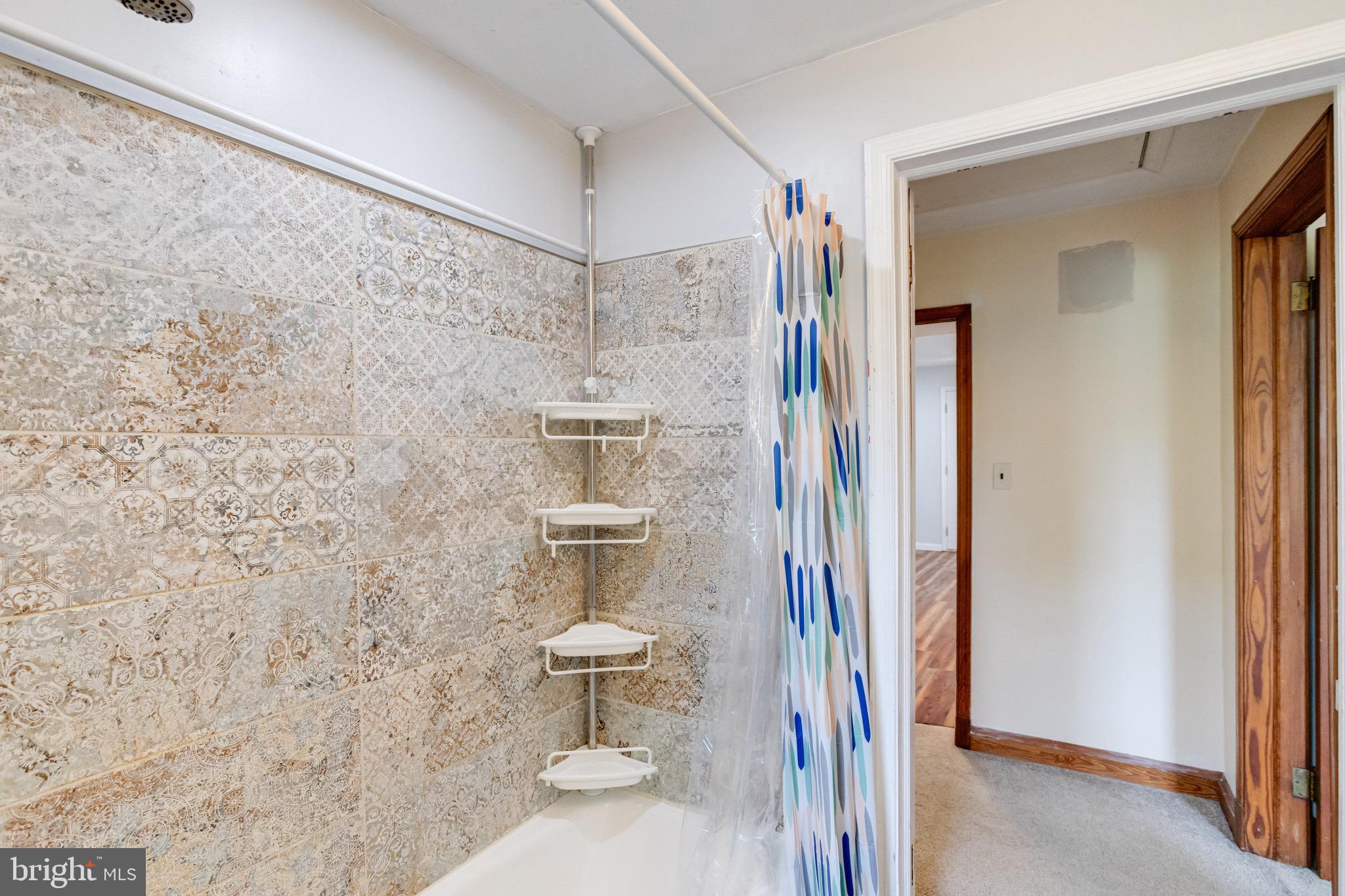 IDLEWYLDE - Residential Lease