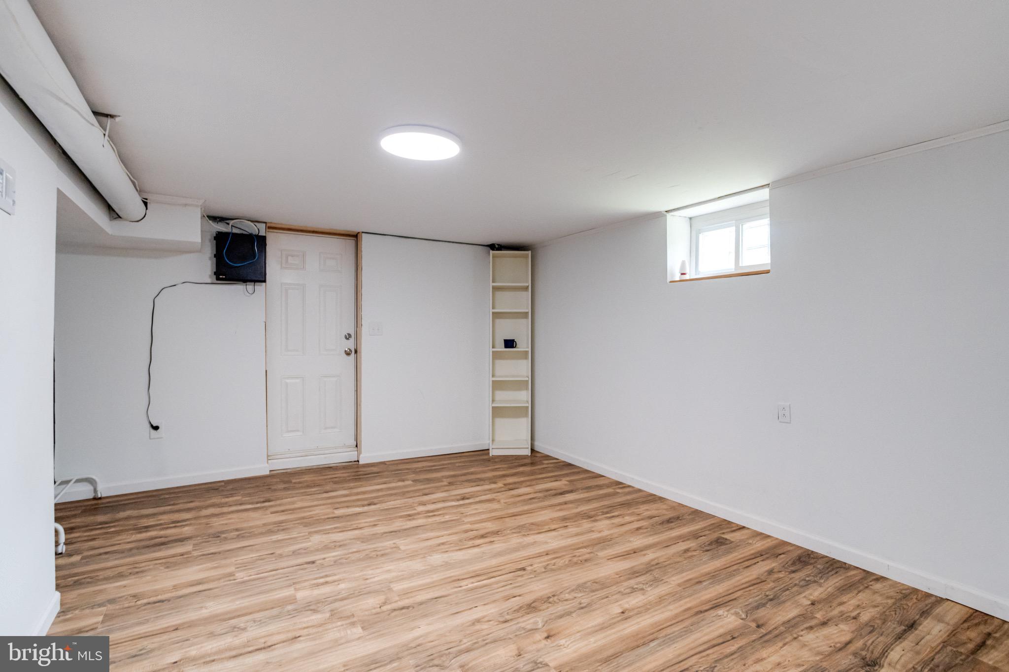 IDLEWYLDE - Residential Lease