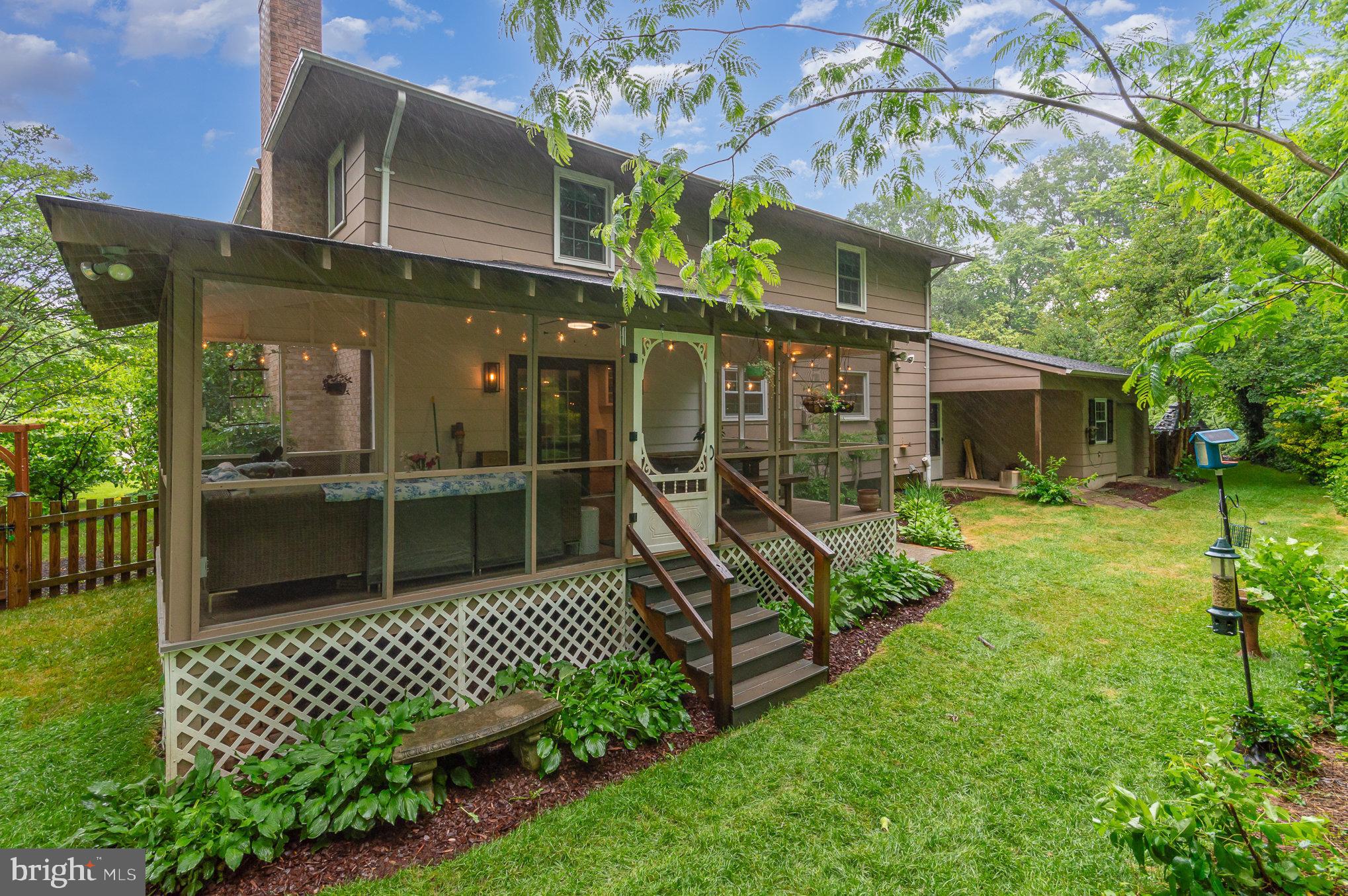 MOUNT VERNON MANOR - Residential