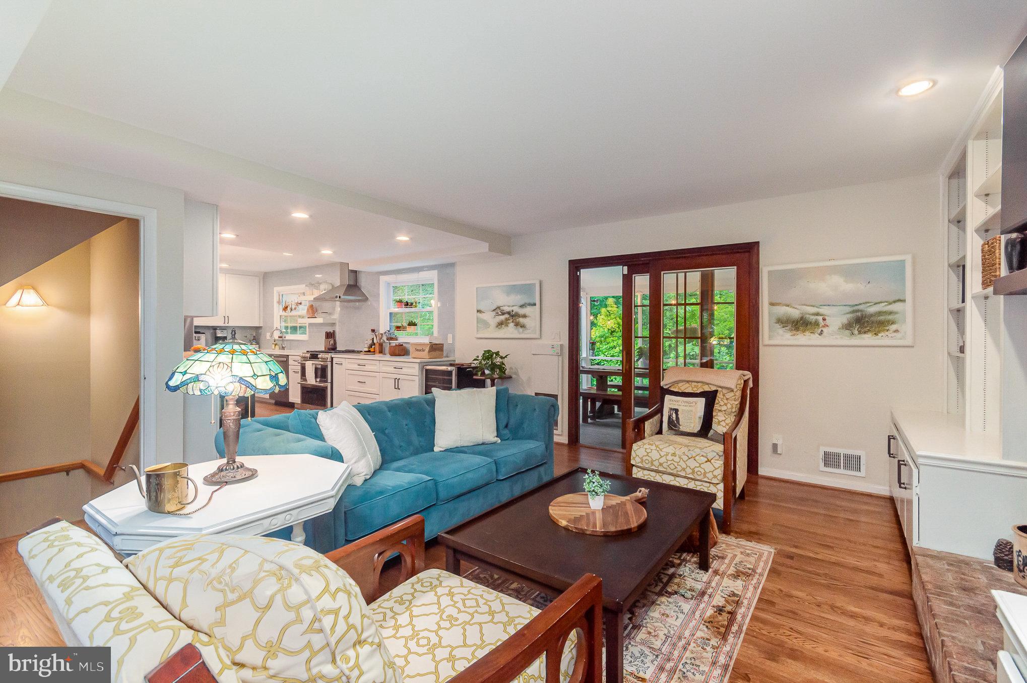 MOUNT VERNON MANOR - Residential