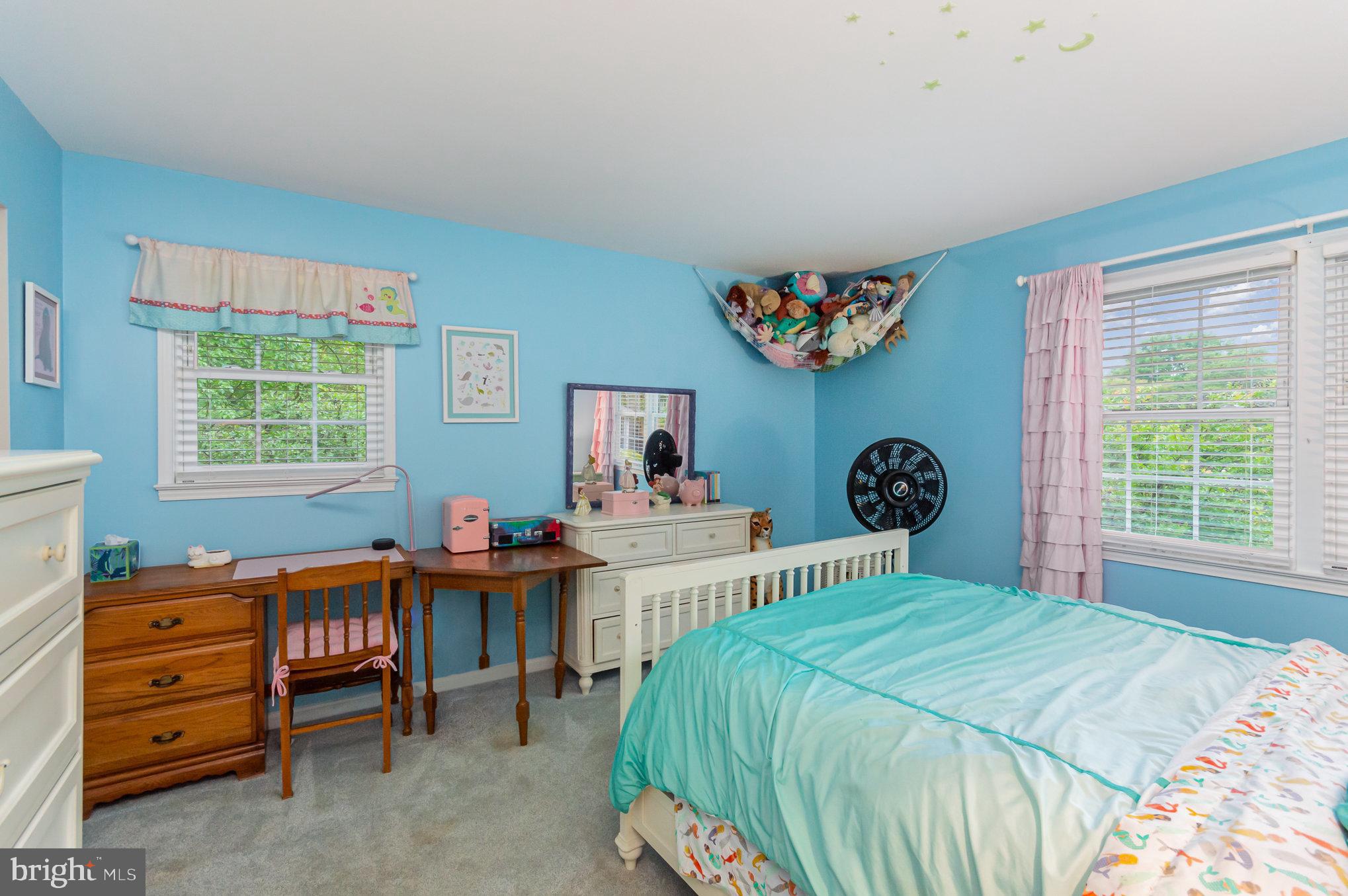 MOUNT VERNON MANOR - Residential