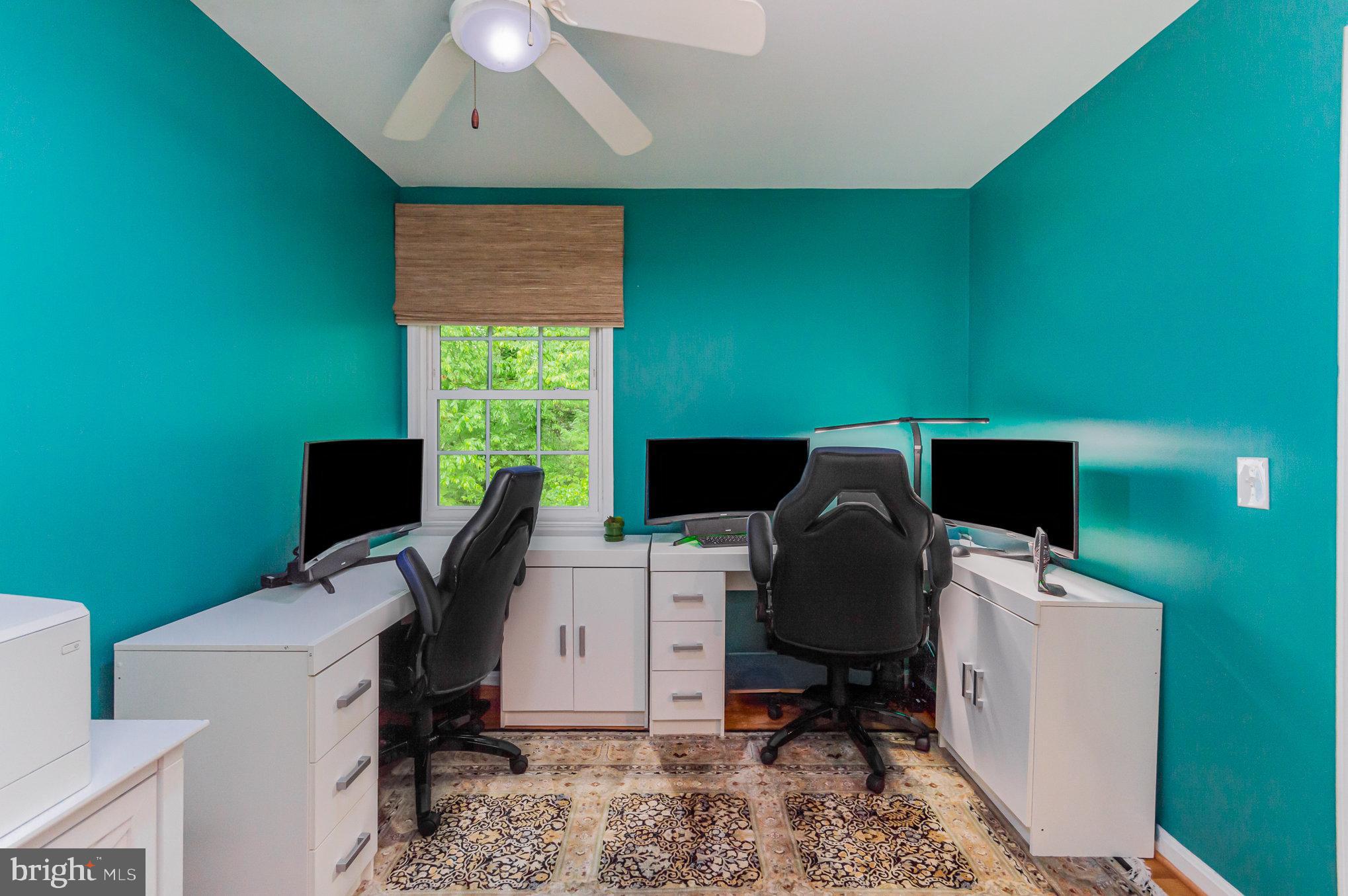 MOUNT VERNON MANOR - Residential