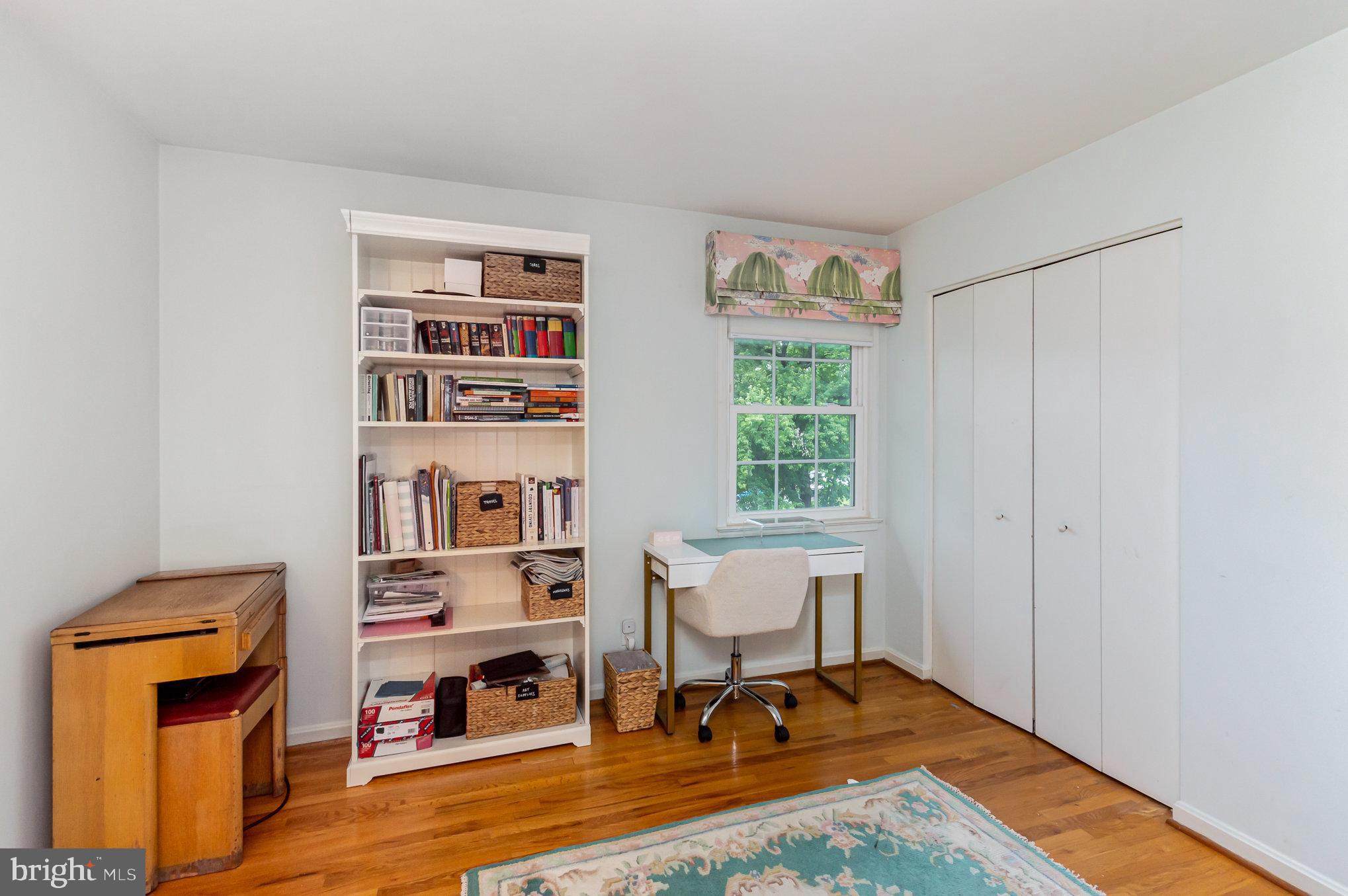 MOUNT VERNON MANOR - Residential