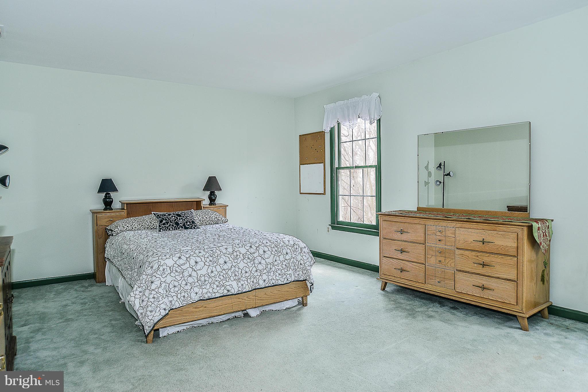 PLEASANT HILL - Residential