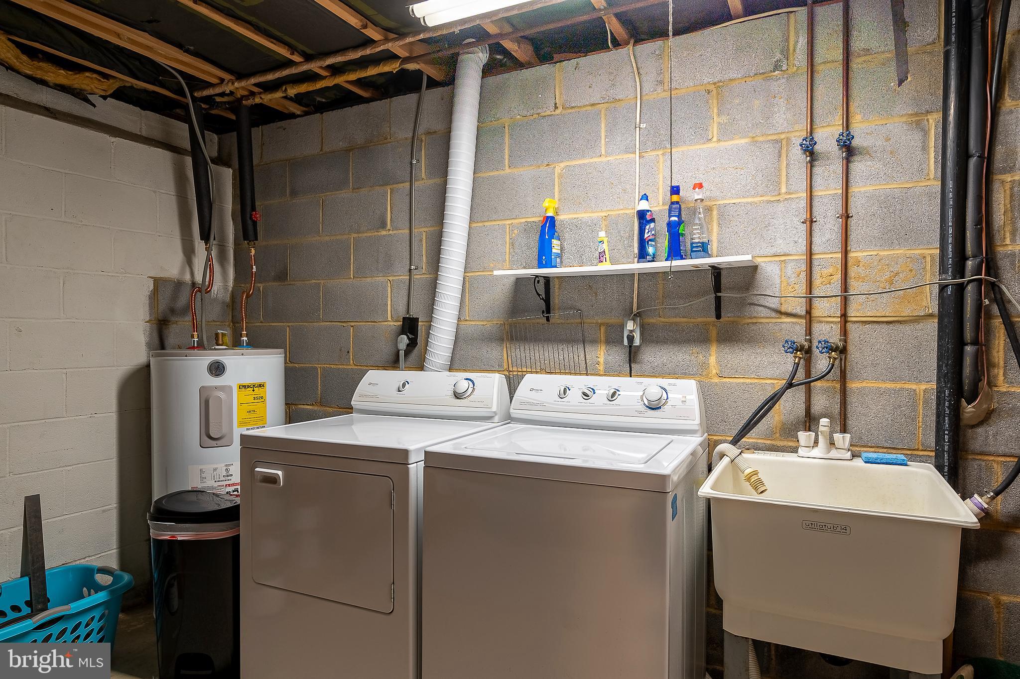 PINEY RUN ESTATES - Residential