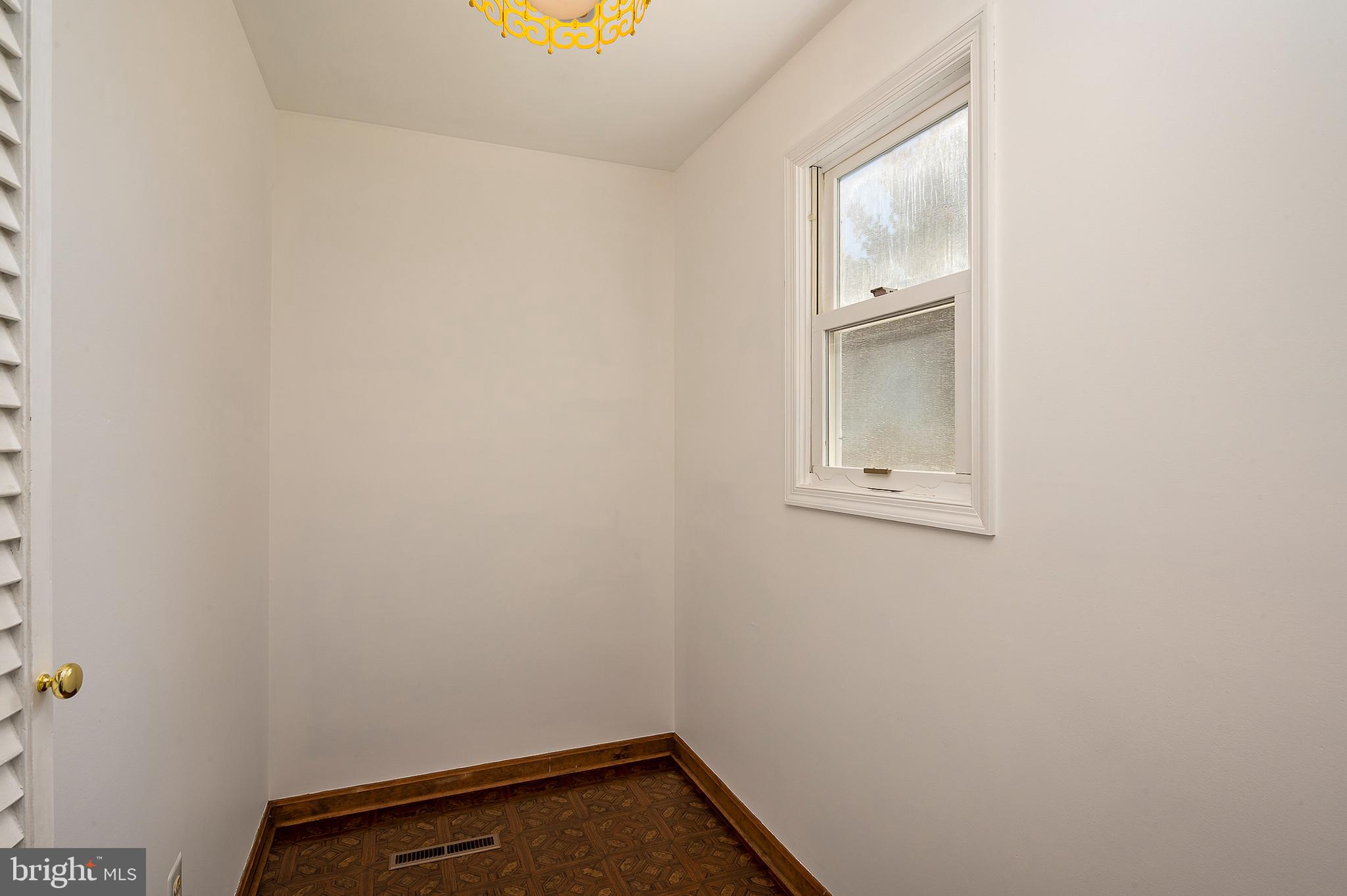 PINEY RUN ESTATES - Residential