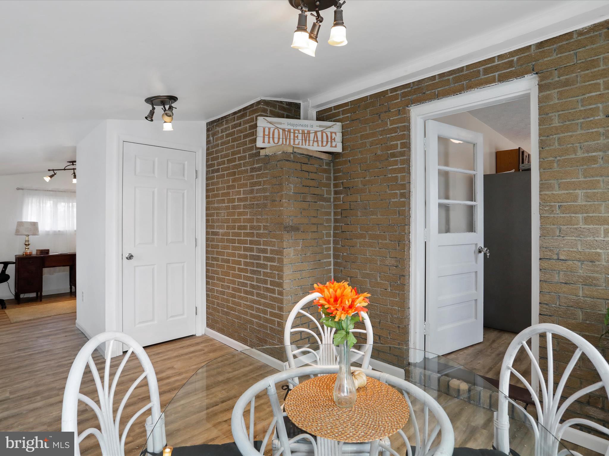 SUNRISE HEIGHTS - Residential