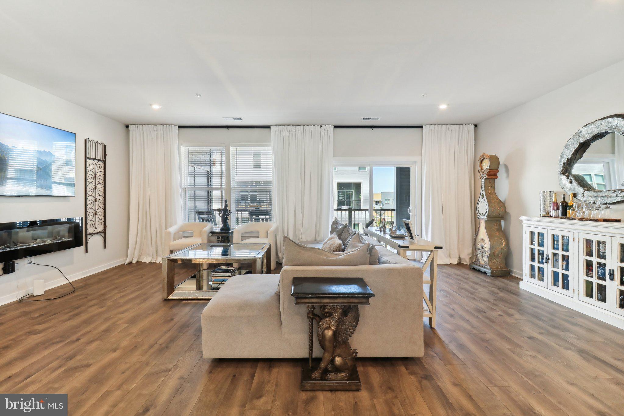 ASHBROOK - Residential Lease