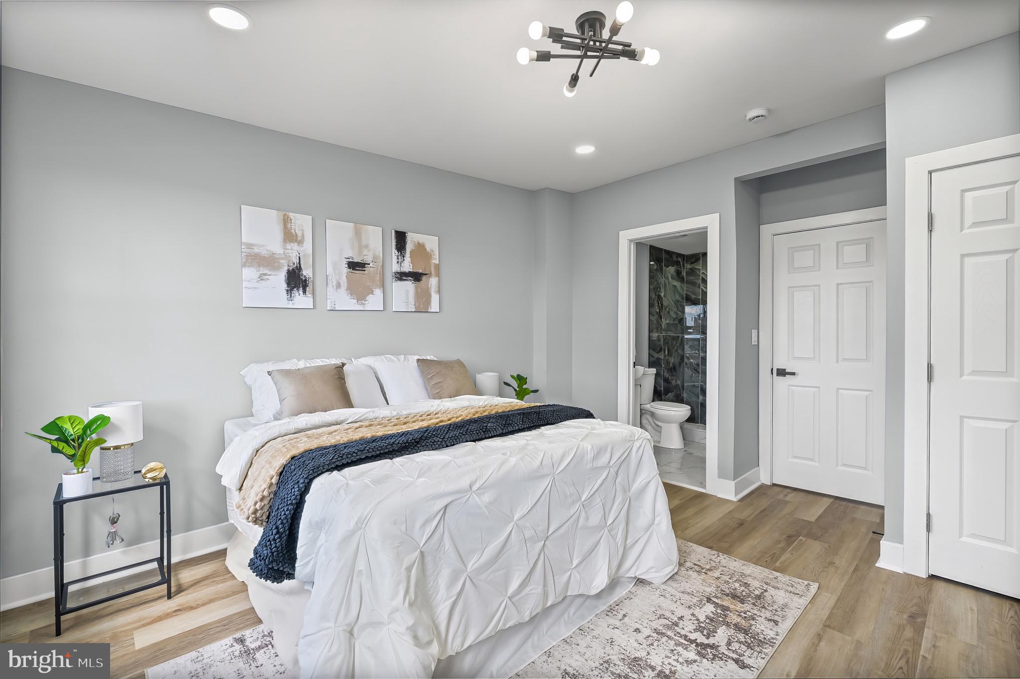 BROADWAY EAST - Residential Lease