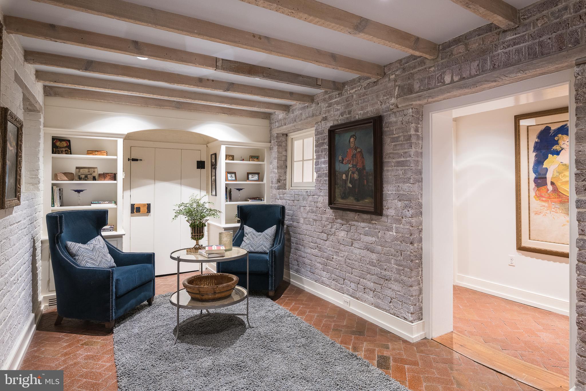 HISTORIC  DOWNTOWN FREDERICKSBURG - Residential