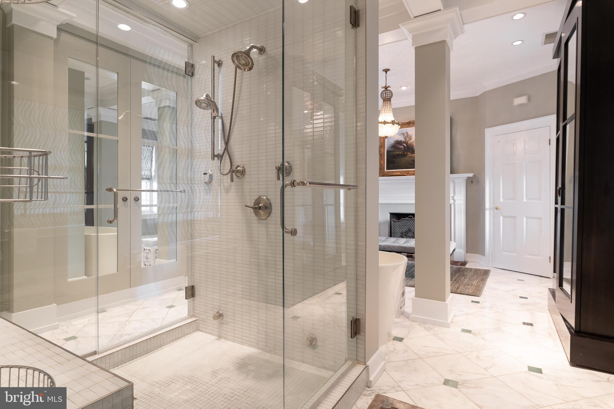 HISTORIC  DOWNTOWN FREDERICKSBURG - Residential