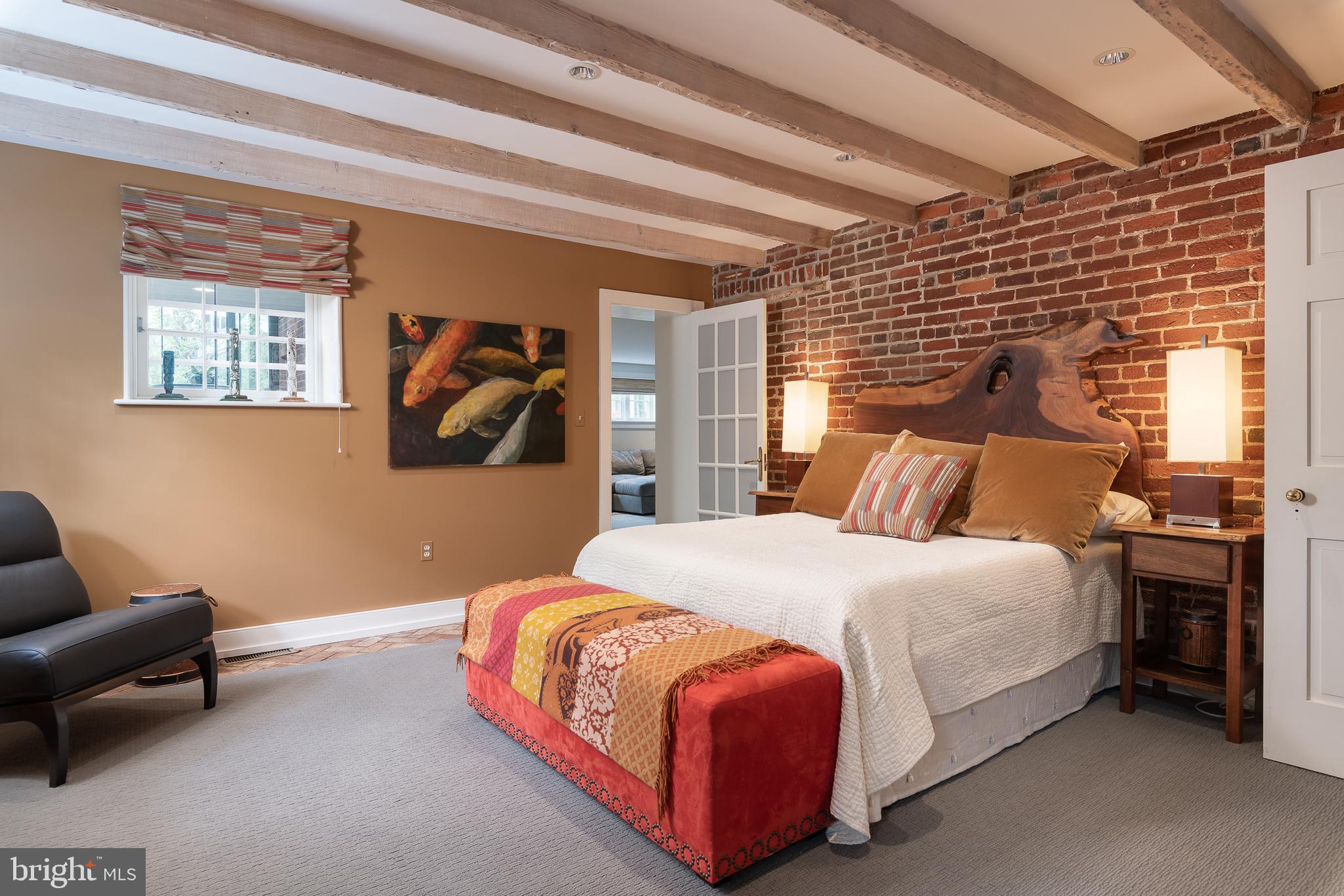 HISTORIC  DOWNTOWN FREDERICKSBURG - Residential