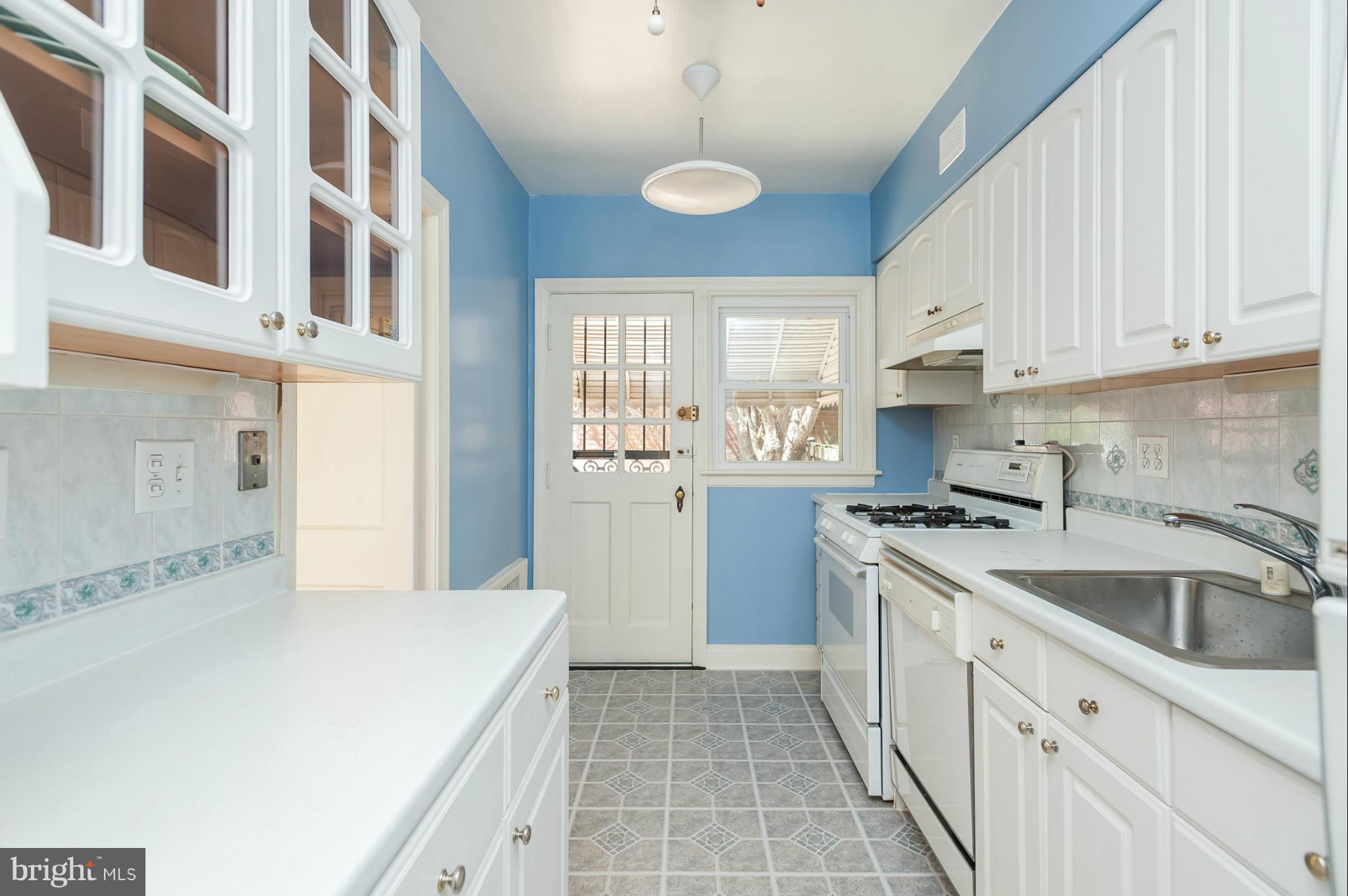 EDNOR GARDENS HISTORIC DISTRICT - Residential