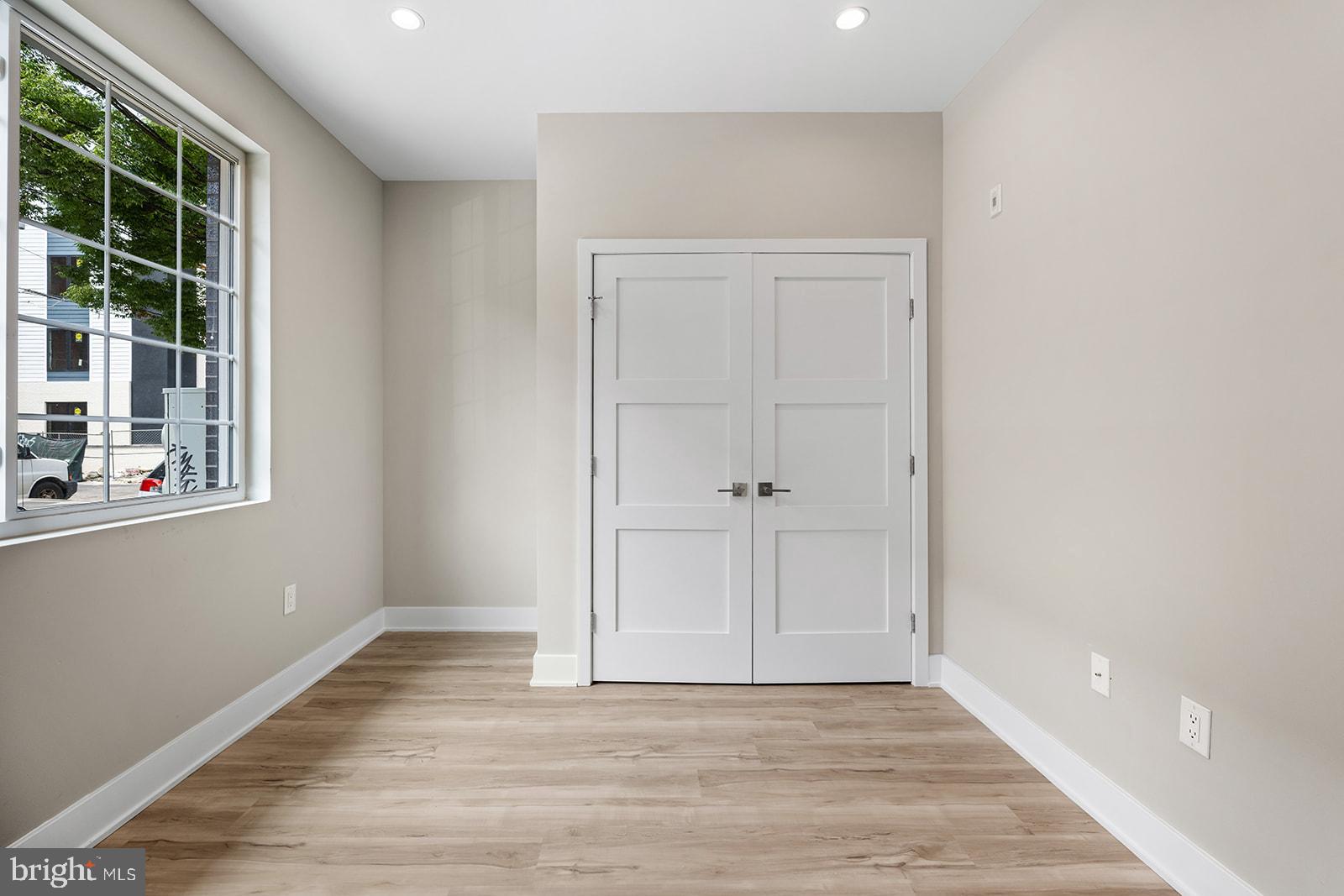 NORRIS SQUARE - Residential Lease