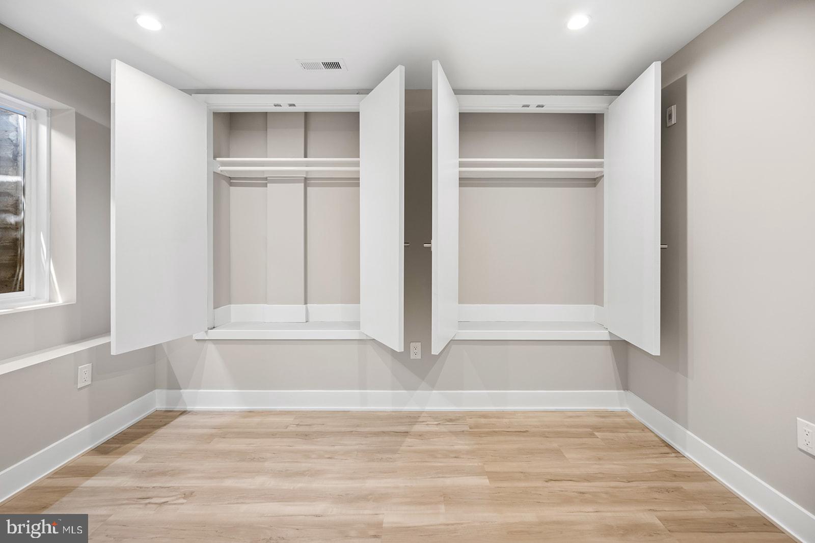 NORRIS SQUARE - Residential Lease