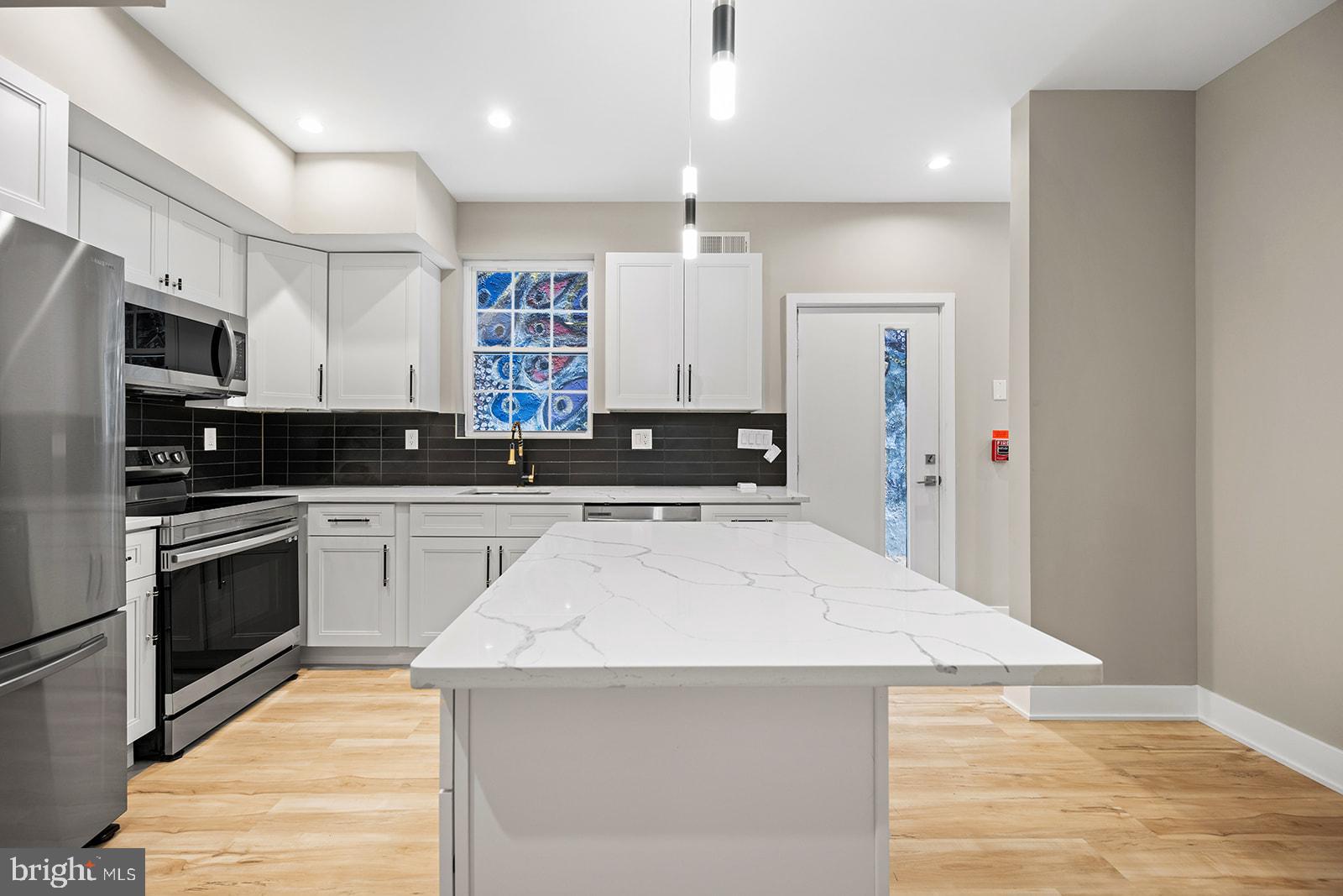 NORRIS SQUARE - Residential Lease