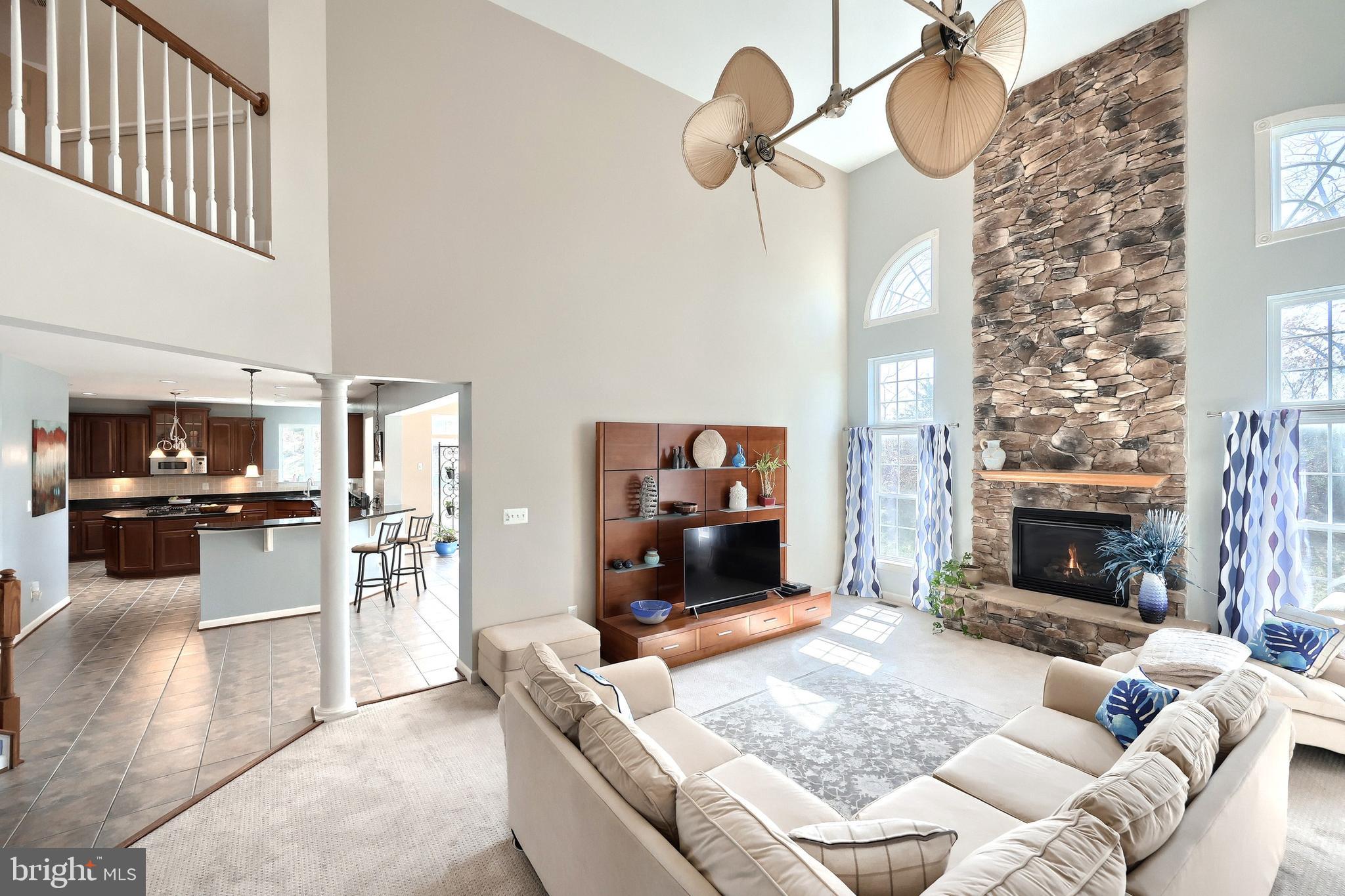 SUMMIT  RIDGE - Residential