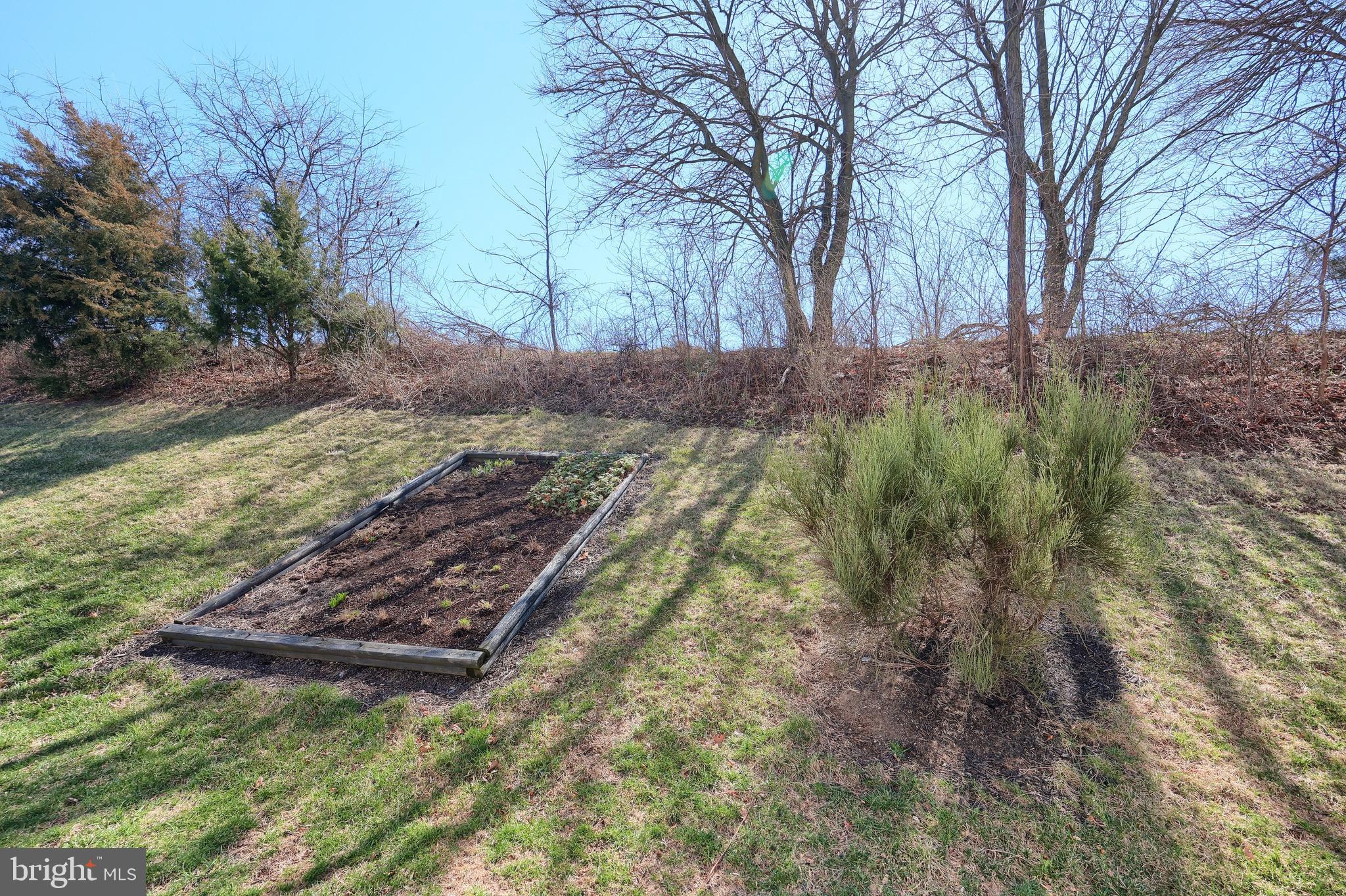 SUMMIT  RIDGE - Residential