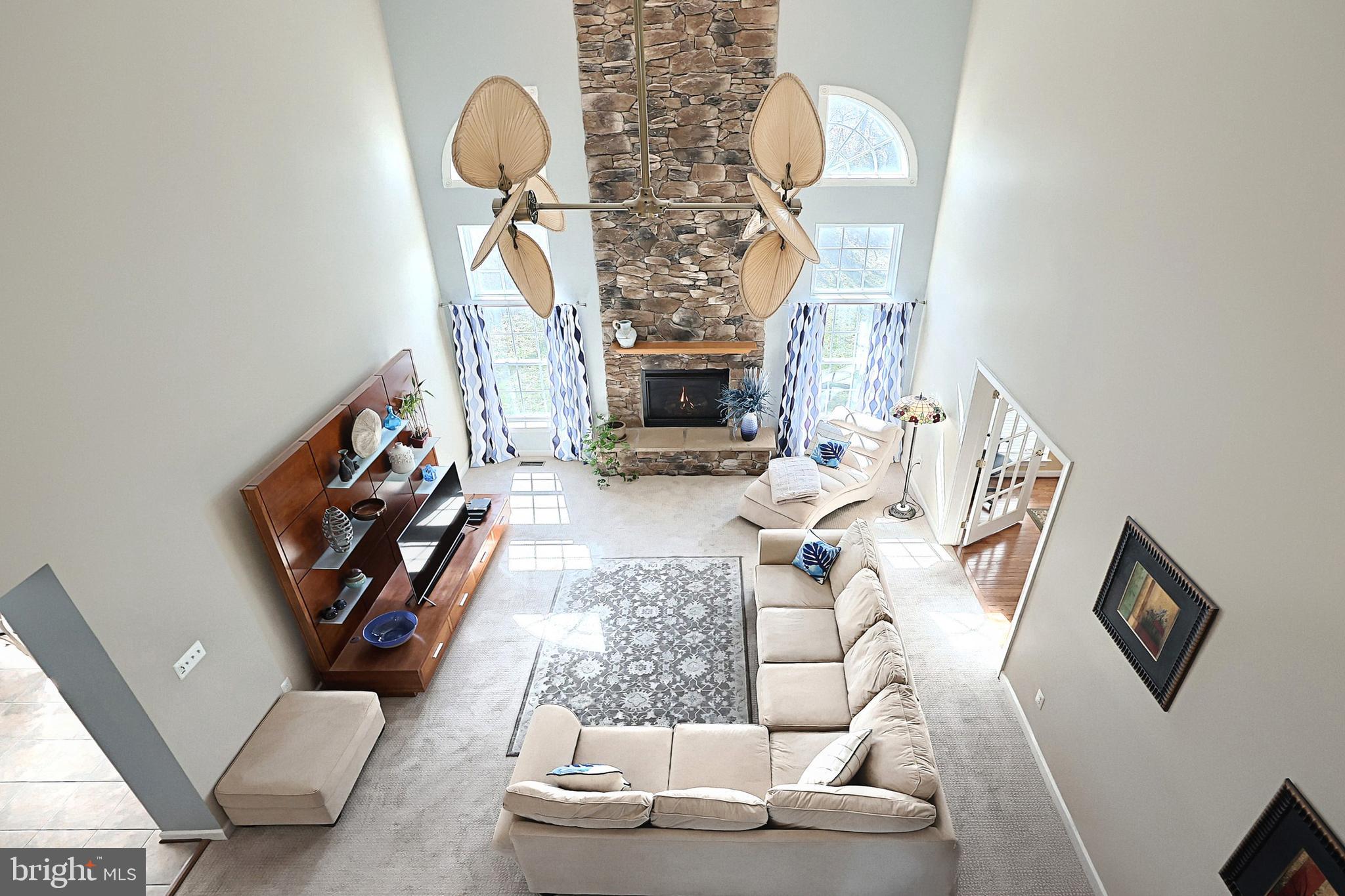 SUMMIT  RIDGE - Residential