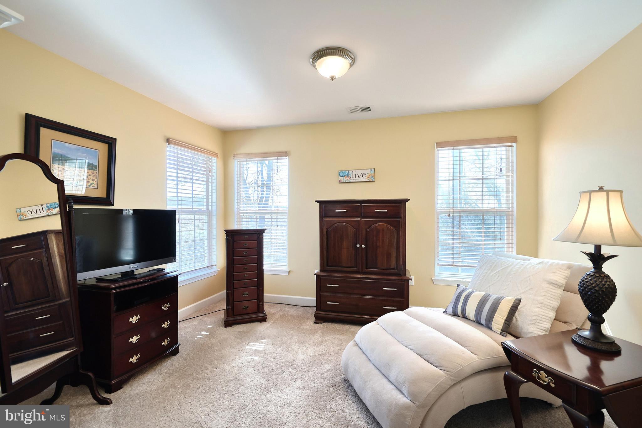 SUMMIT  RIDGE - Residential