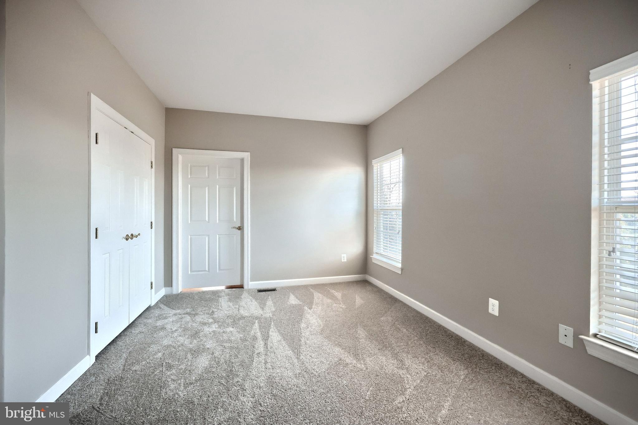 SUMMIT  RIDGE - Residential