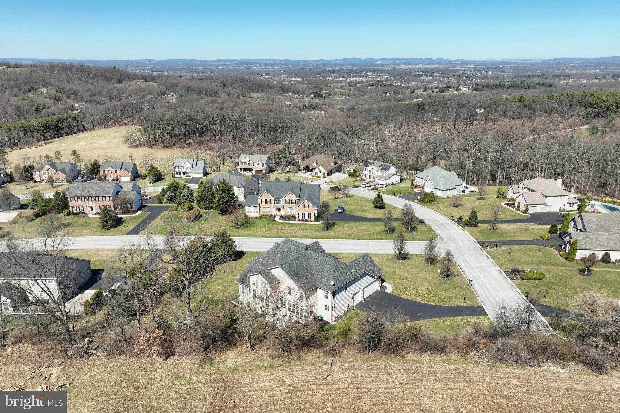 SUMMIT  RIDGE - Residential