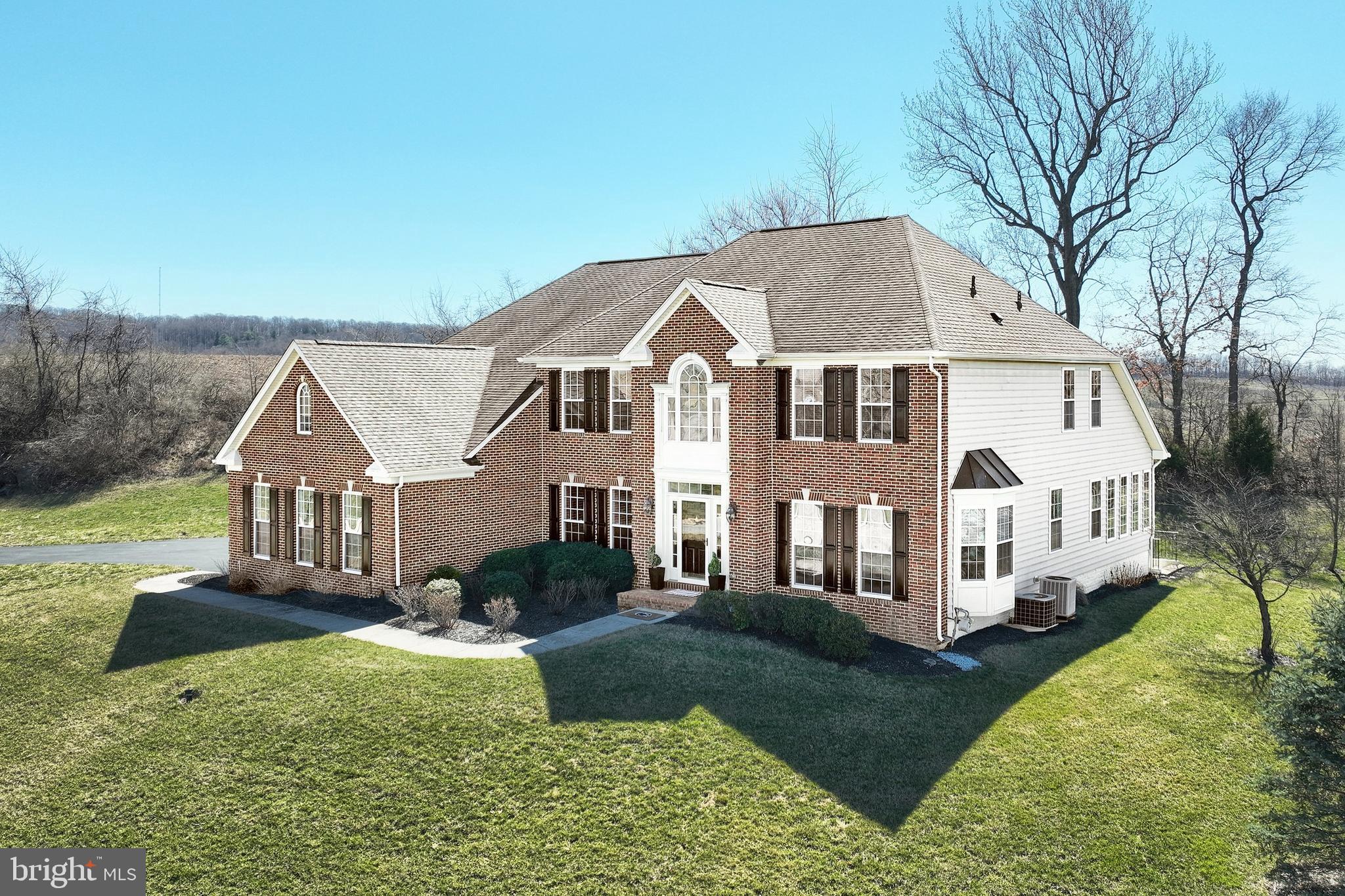 SUMMIT  RIDGE - Residential