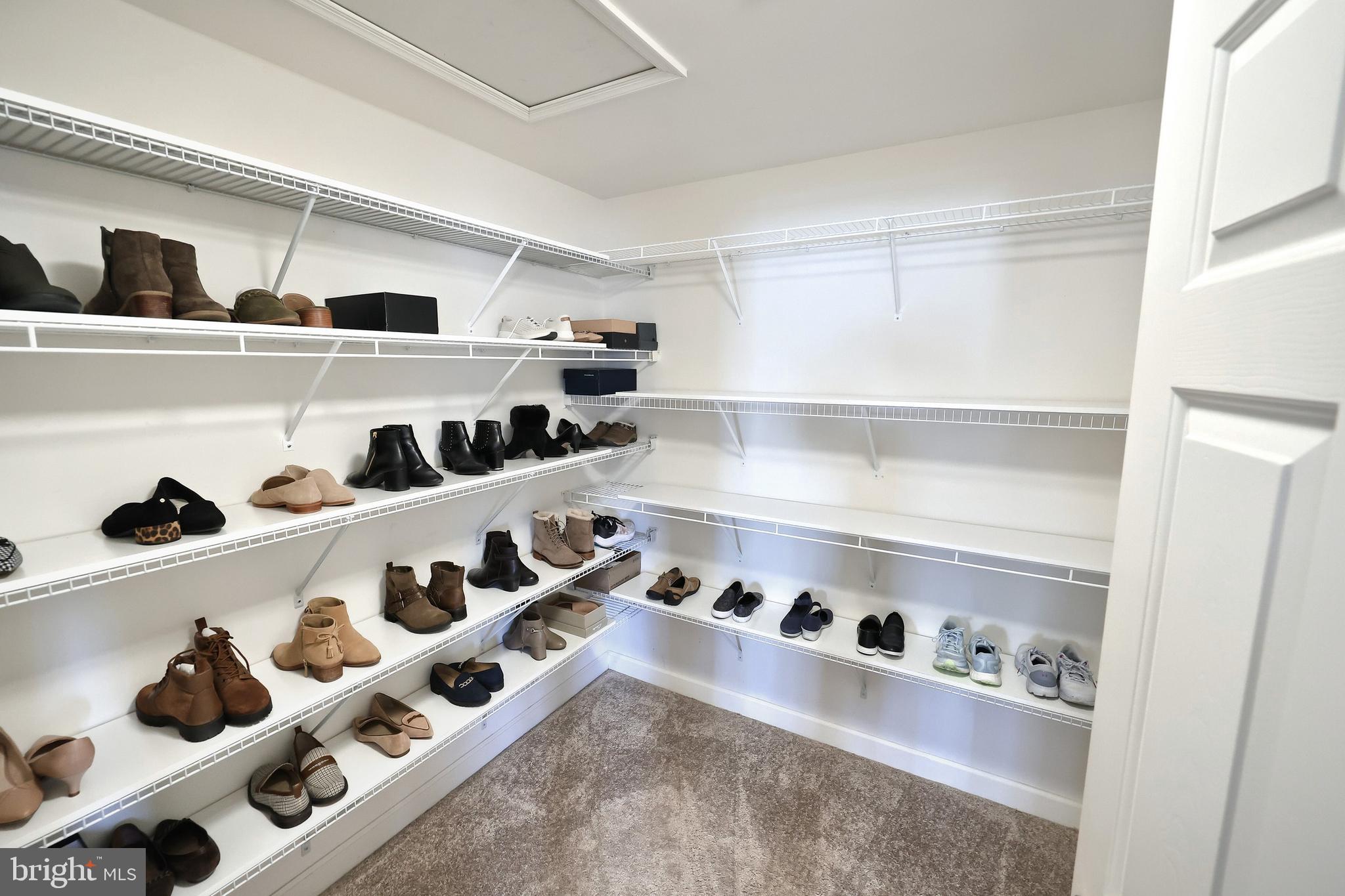 SUMMIT  RIDGE - Residential