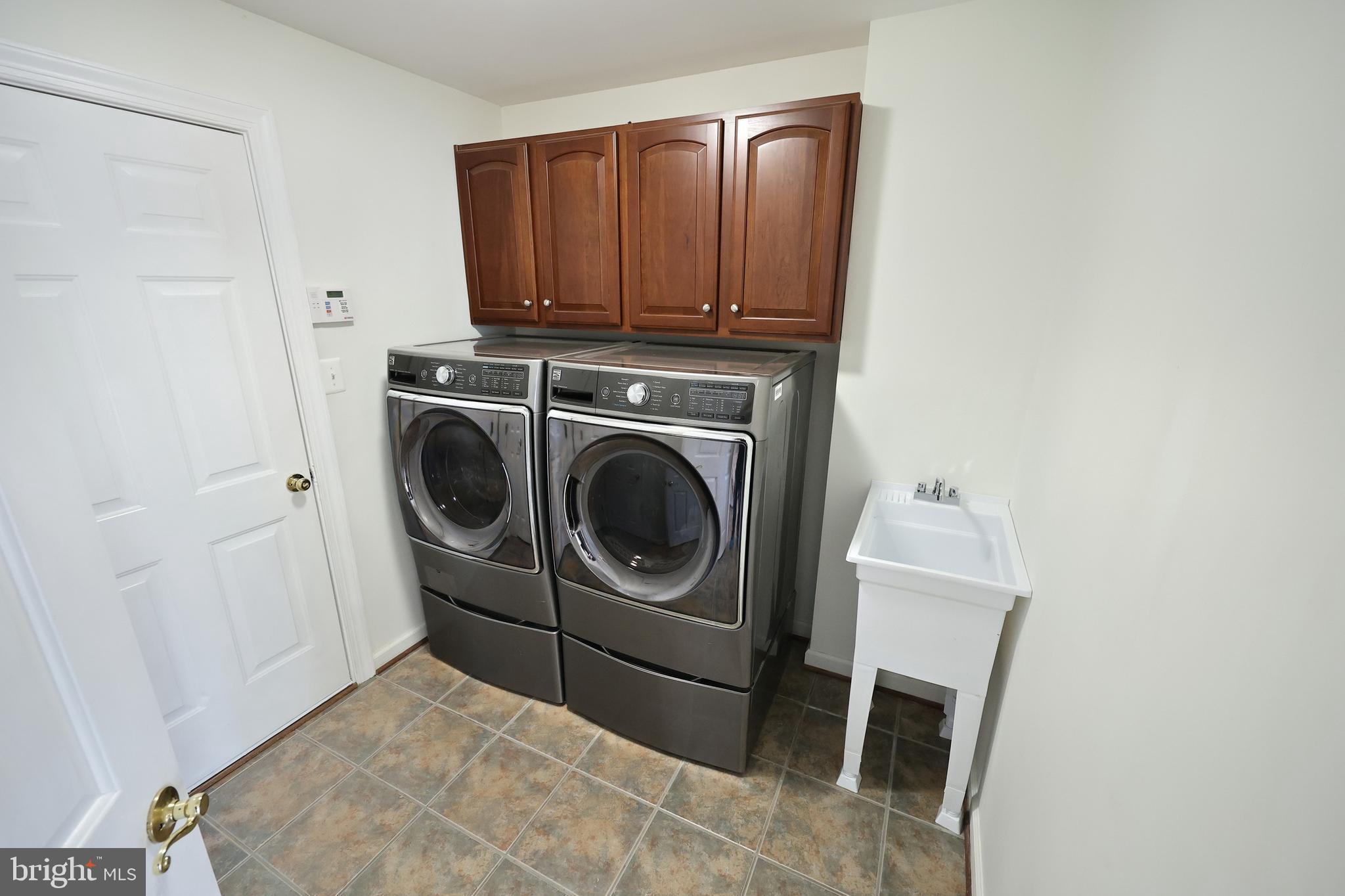 SUMMIT  RIDGE - Residential