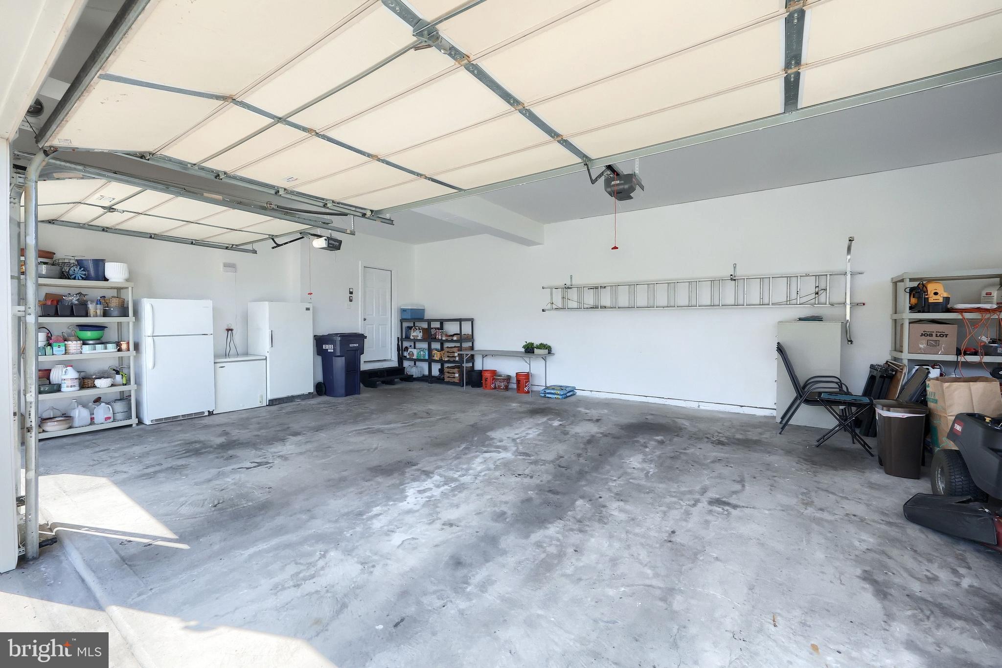 SUMMIT  RIDGE - Residential