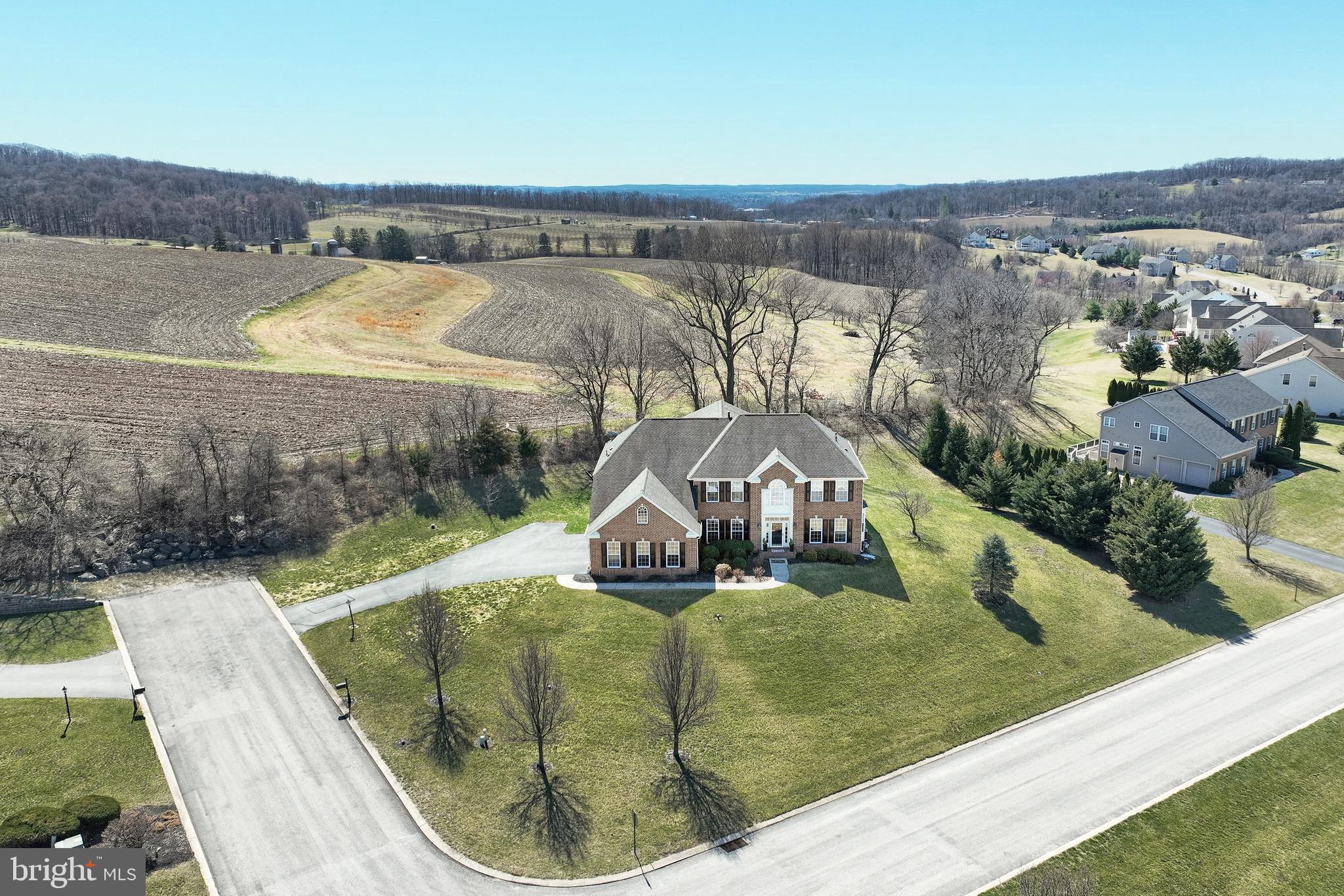 SUMMIT  RIDGE - Residential